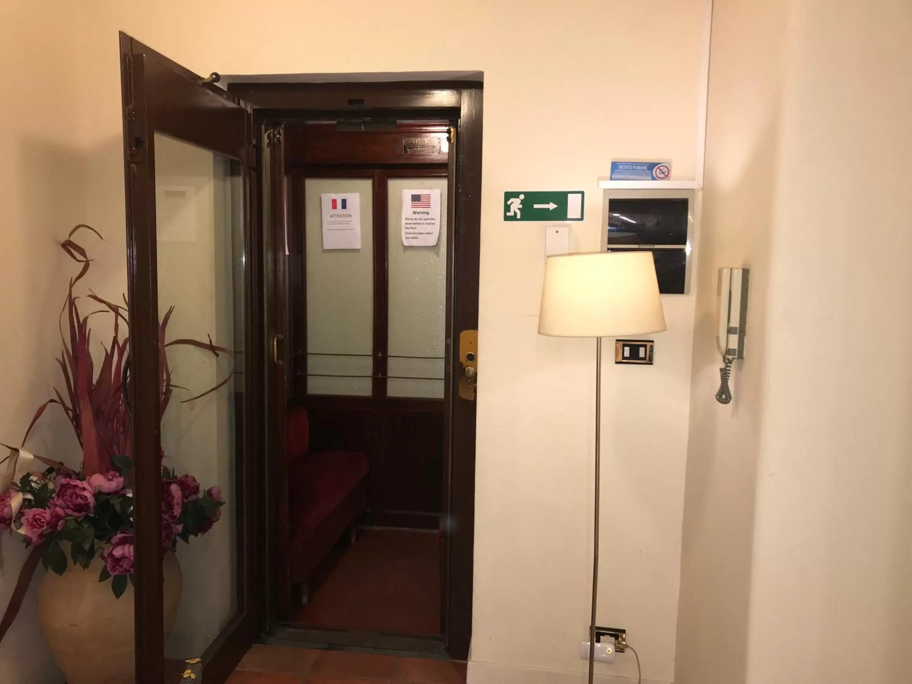 elevator in Antica Dimora Caruso