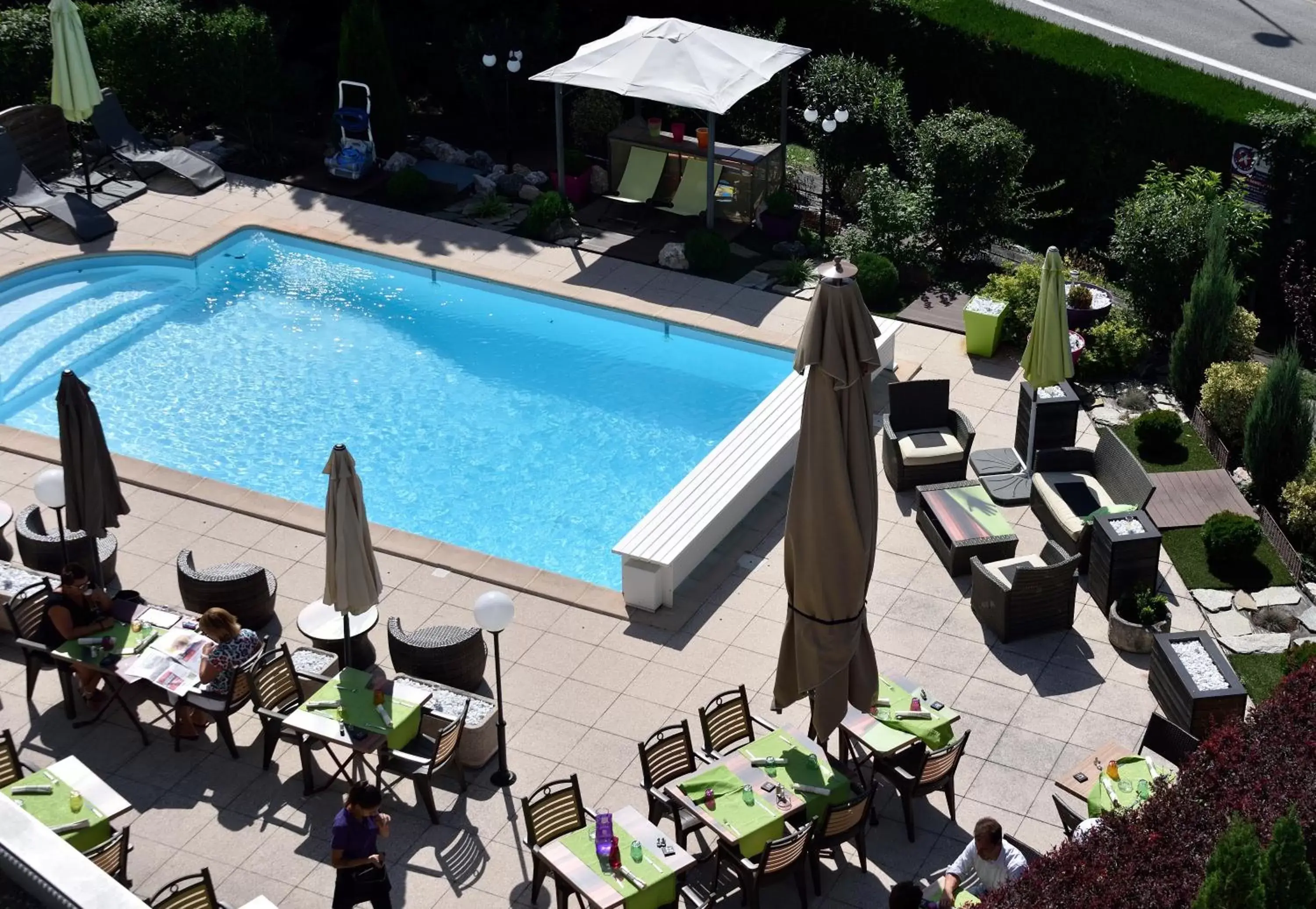 Swimming pool, Pool View in The Originals City, Hôtel du Faucigny, Cluses Ouest