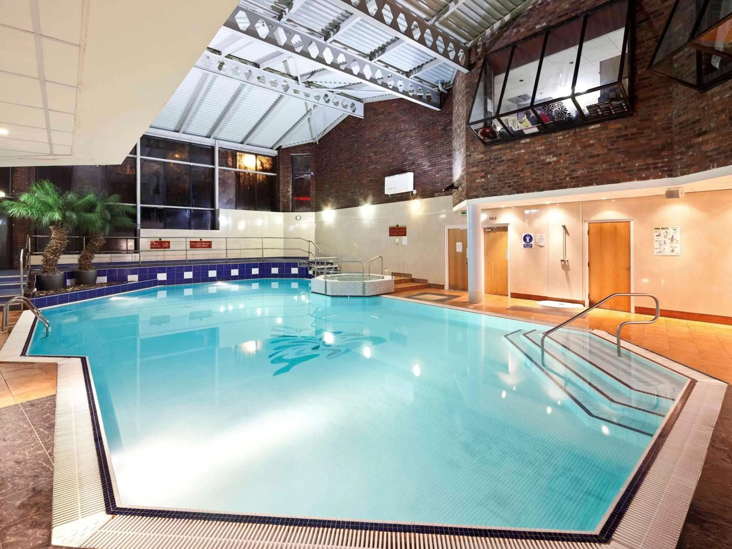 Fitness centre/facilities, Swimming Pool in Mercure Bolton Georgian House Hotel