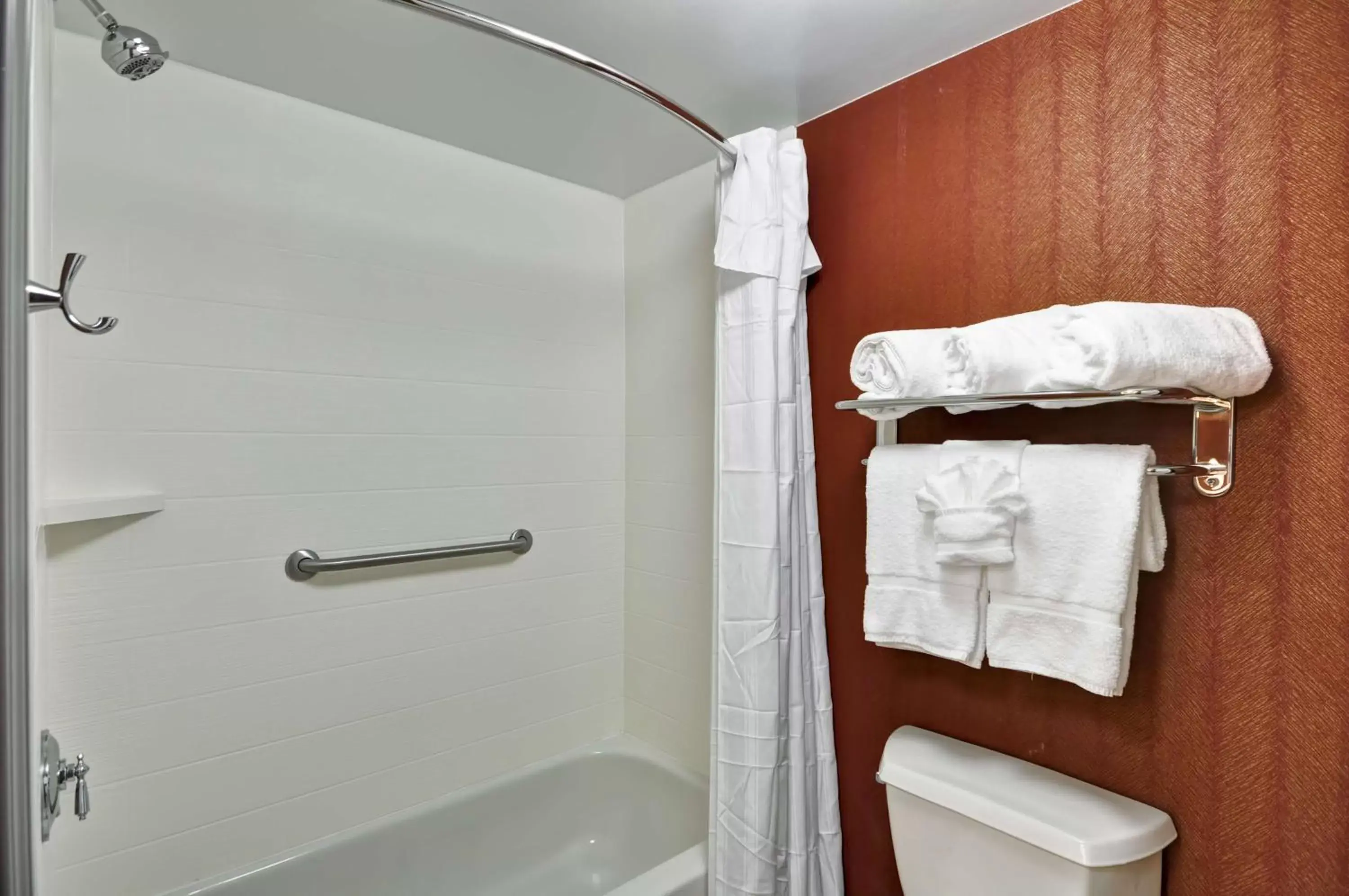 Bathroom in Homewood Suites by Hilton Hartford South-Glastonbury