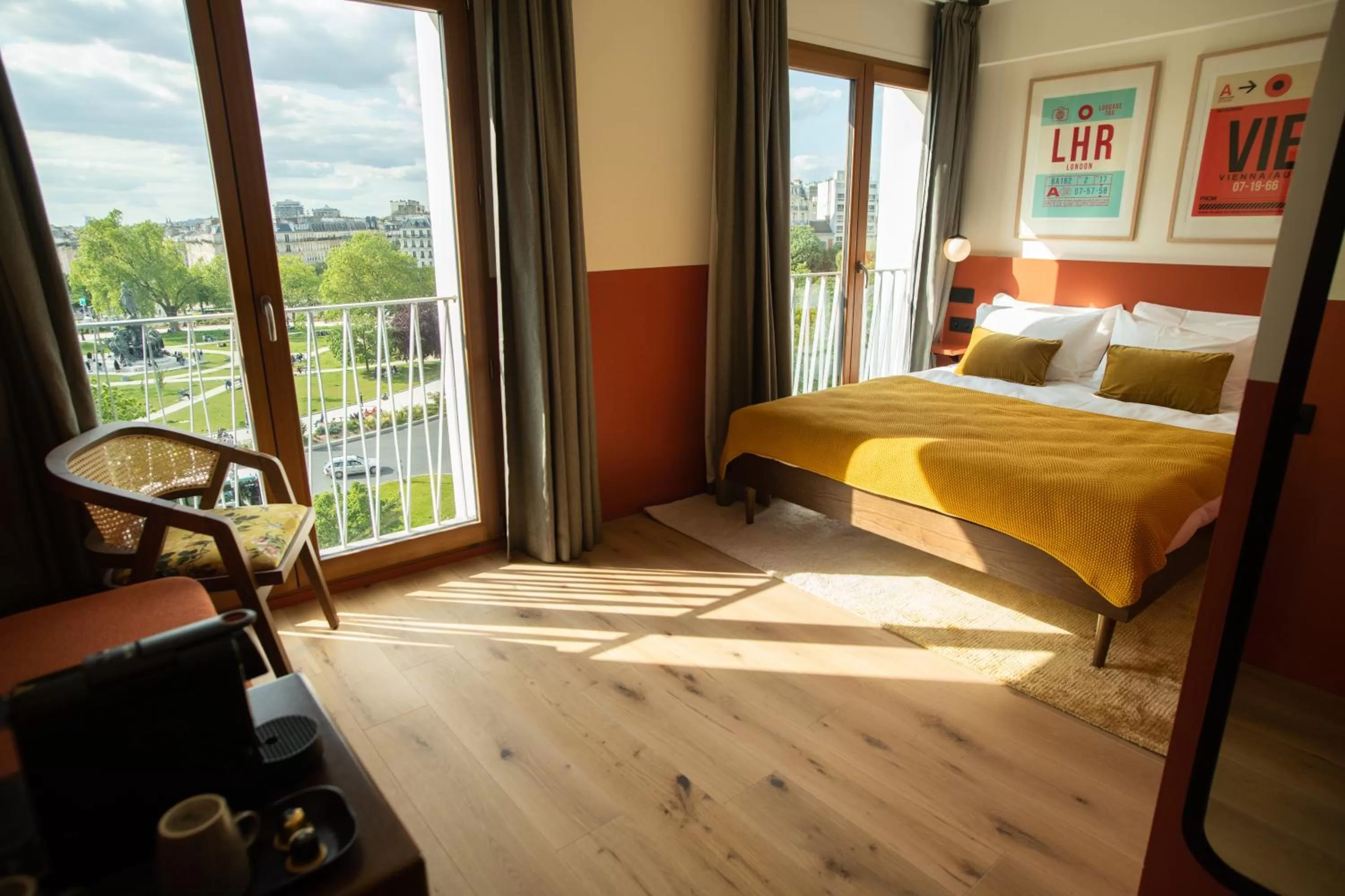 Bedroom, Bed in The People - Paris Nation