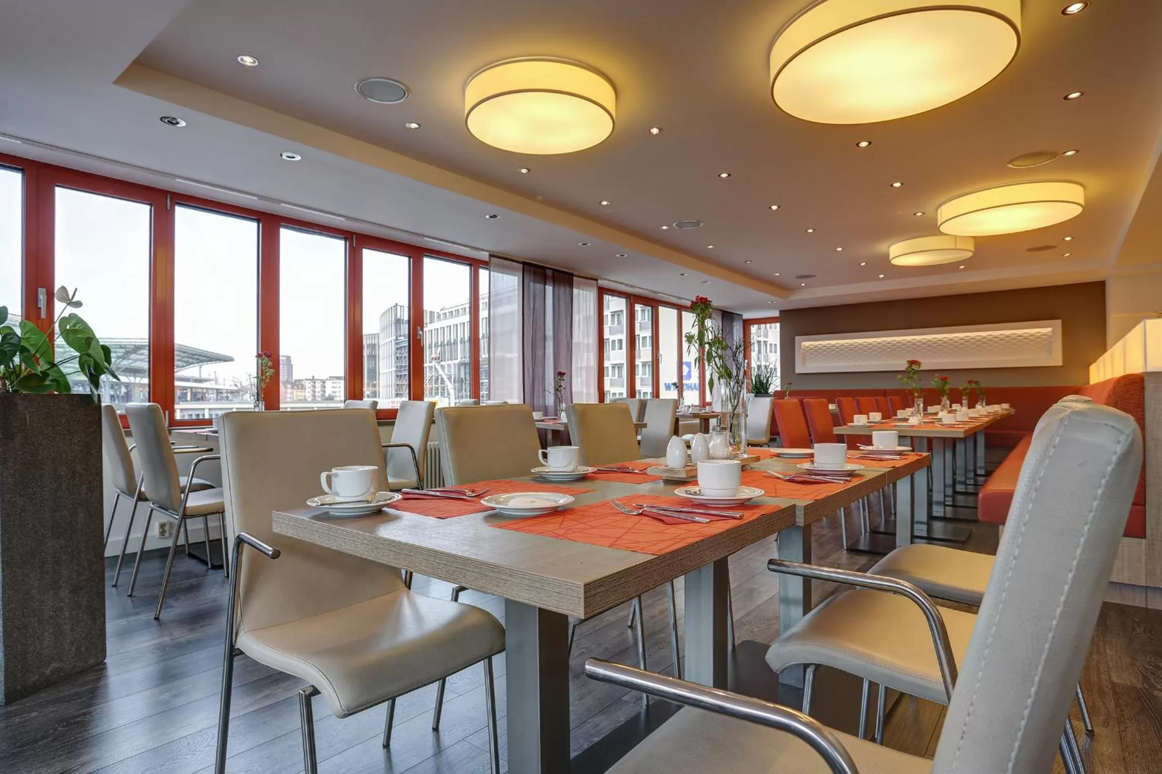 Restaurant/Places to Eat in Centro Hotel Kommerz