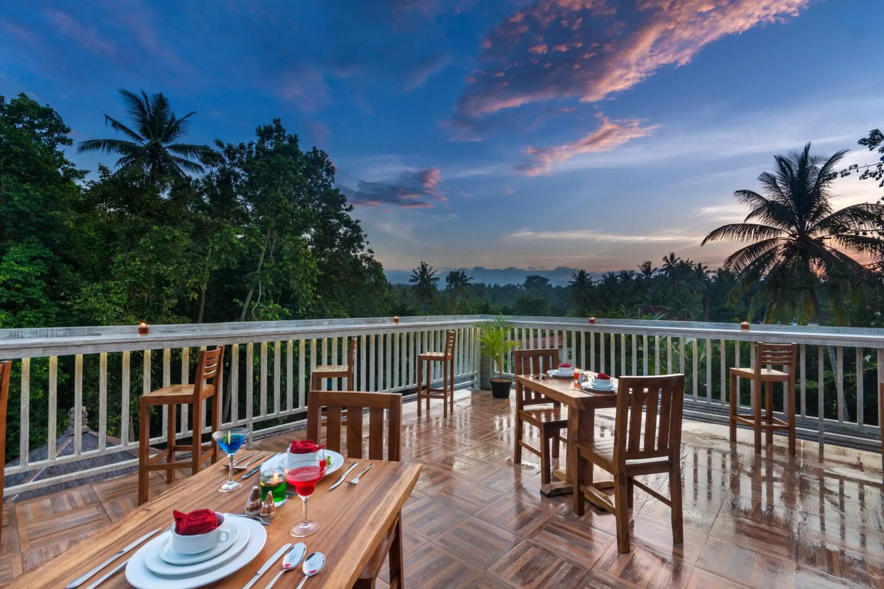 Lounge or bar in Coconut Boutique Resort