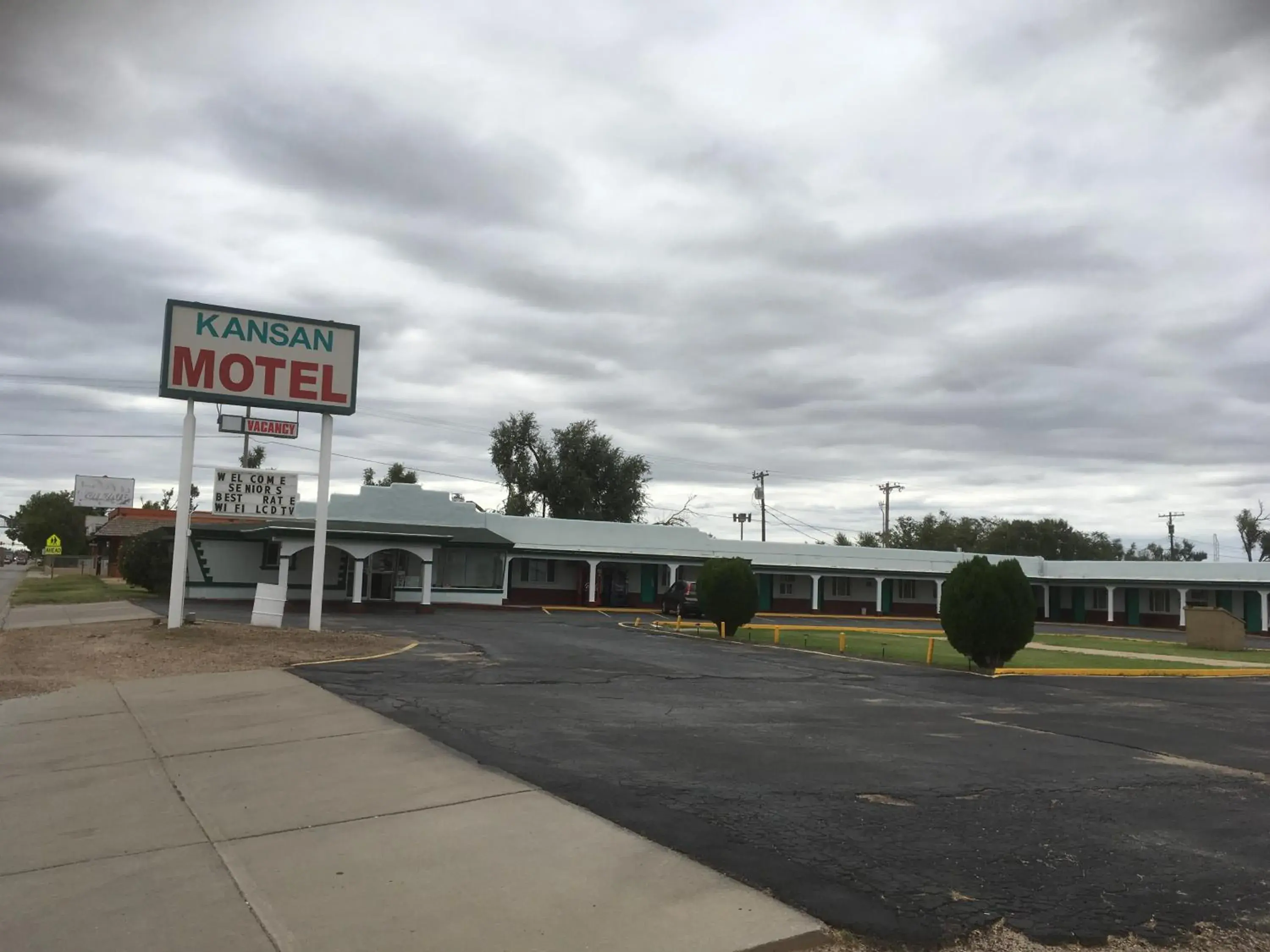 Property Building in Kansan Motel