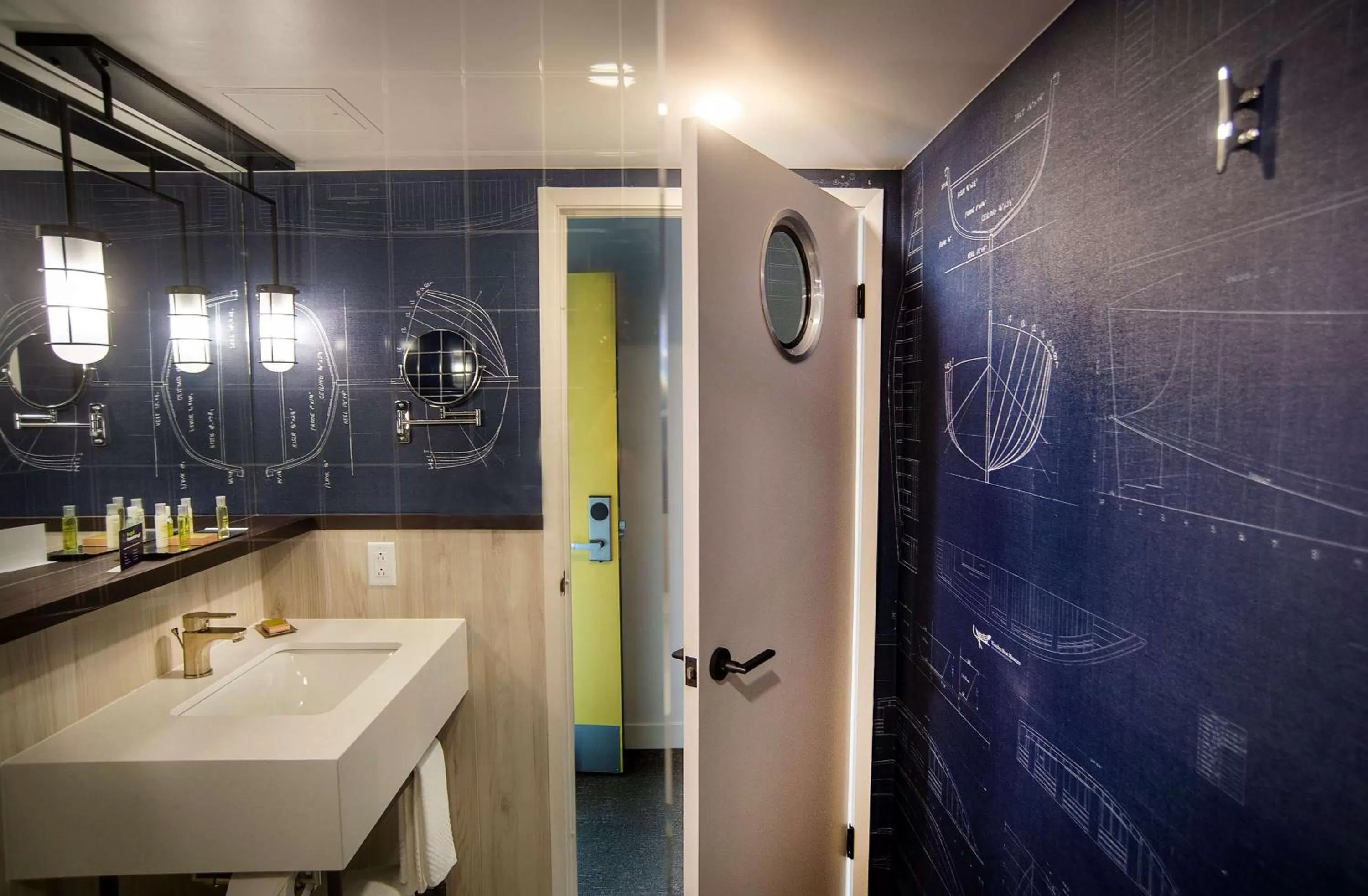 Bathroom in DoubleTree by Hilton St. John's Harbourview