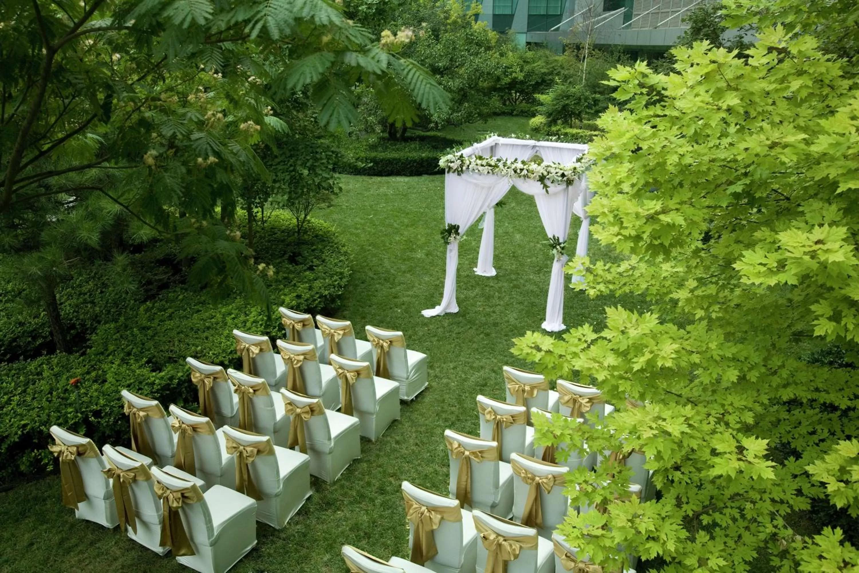 Garden in DoubleTree by Hilton Beijing