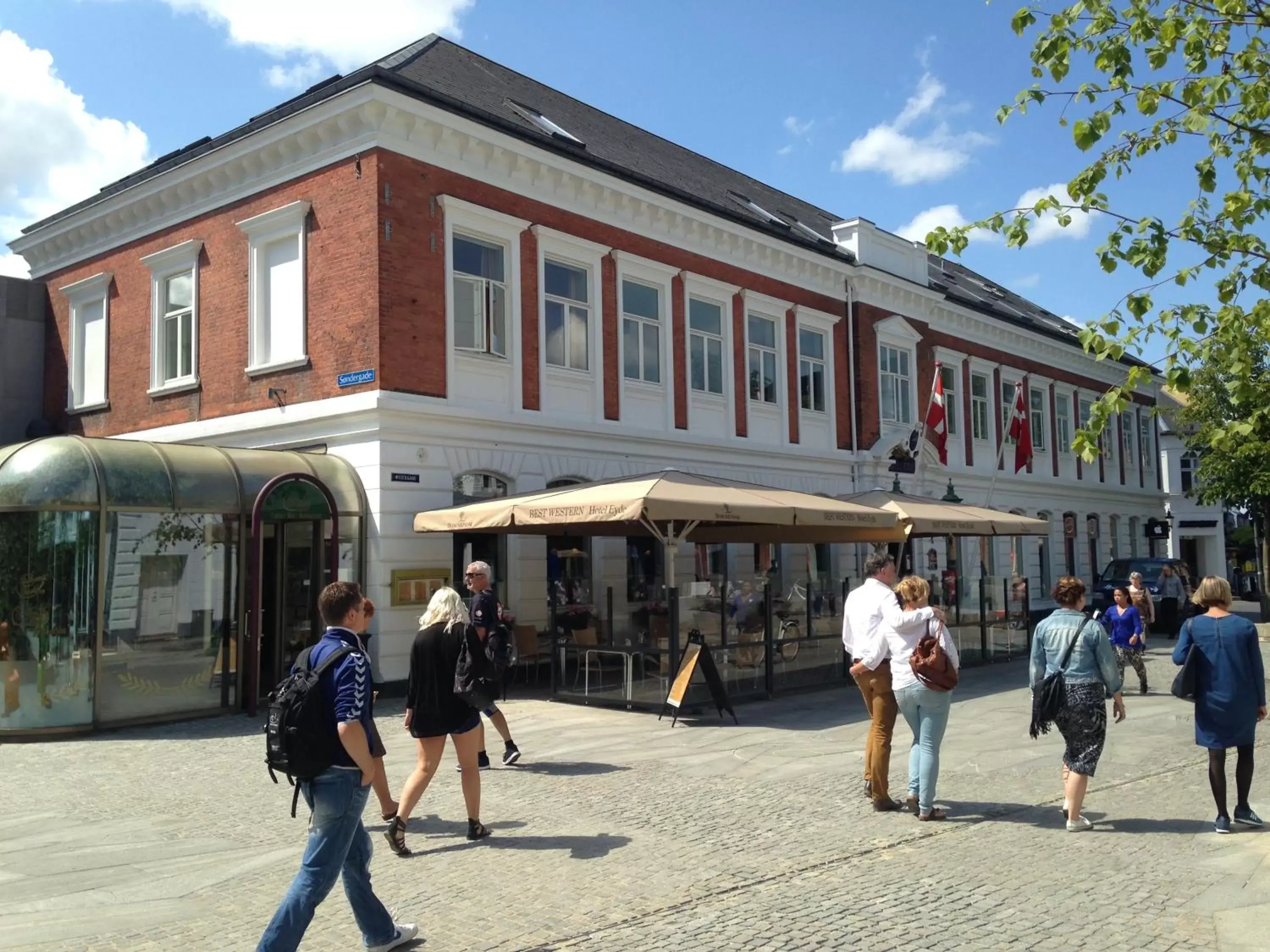 Facade/entrance, Property Building in Best Western Plus Hotel Eyde