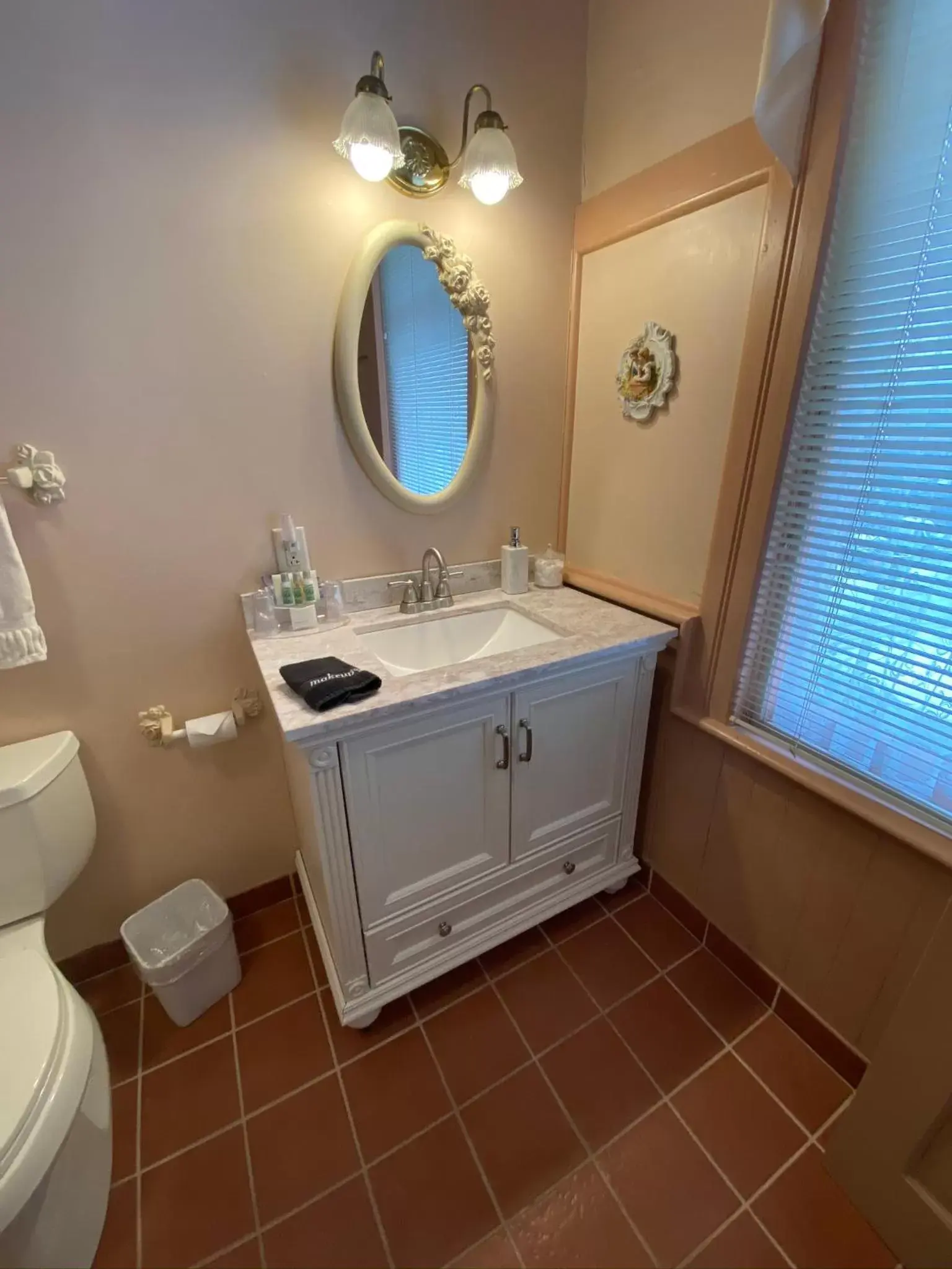 Bathroom in Chambery Inn