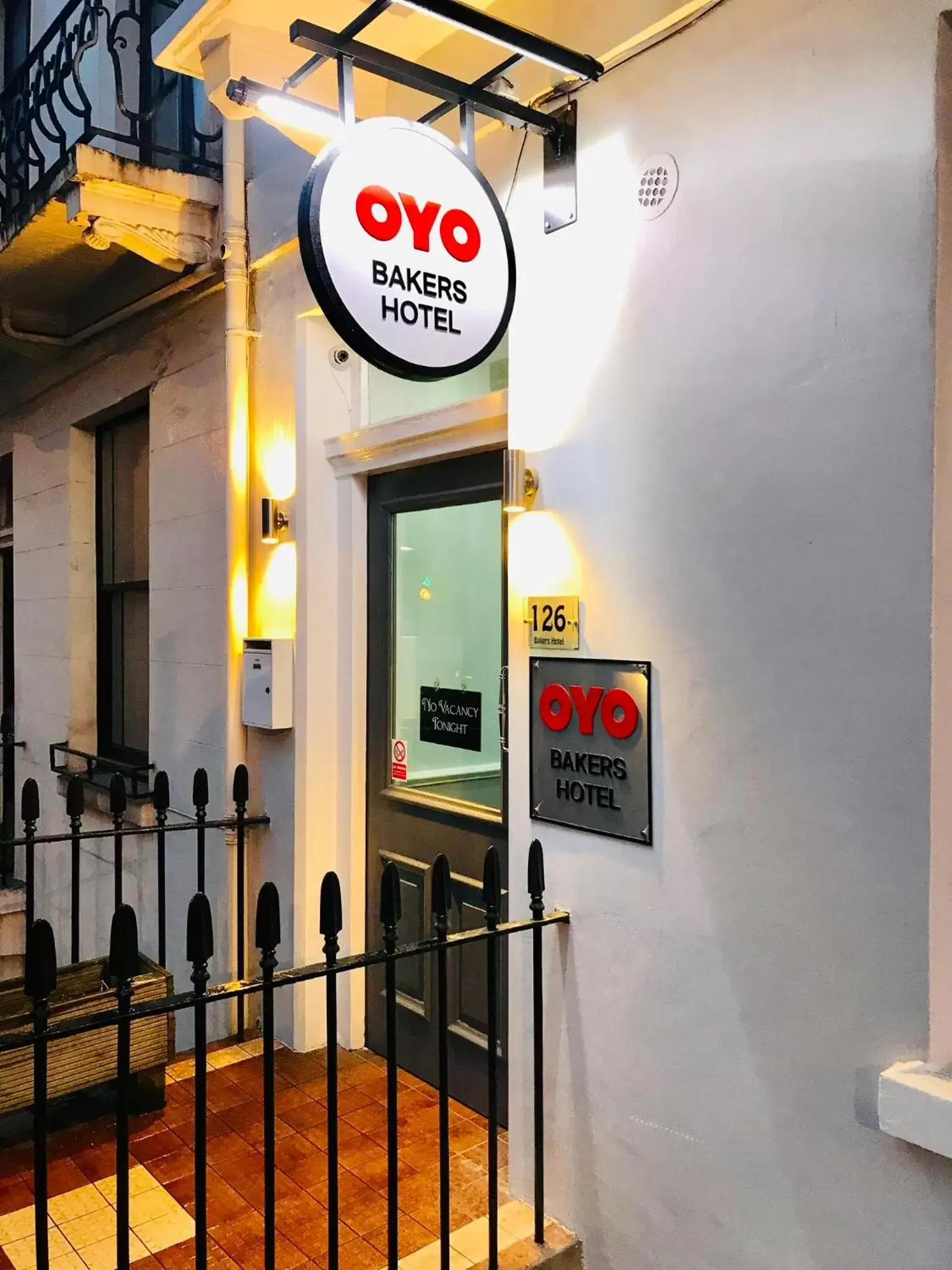 Property building in OYO Bakers Hotel London Victoria