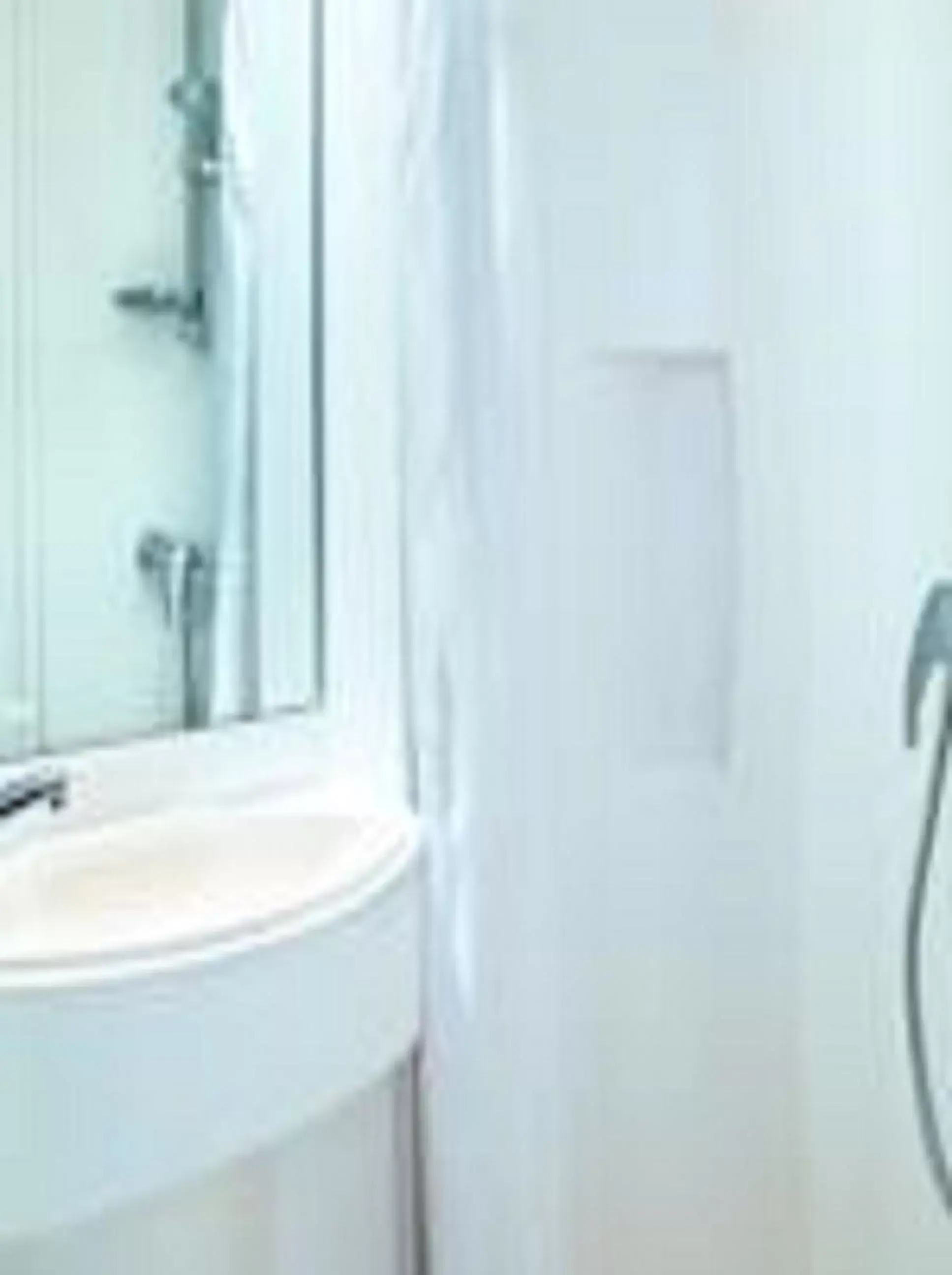 Shower, Bathroom in Premiere Classe Cergy Saint Christophe