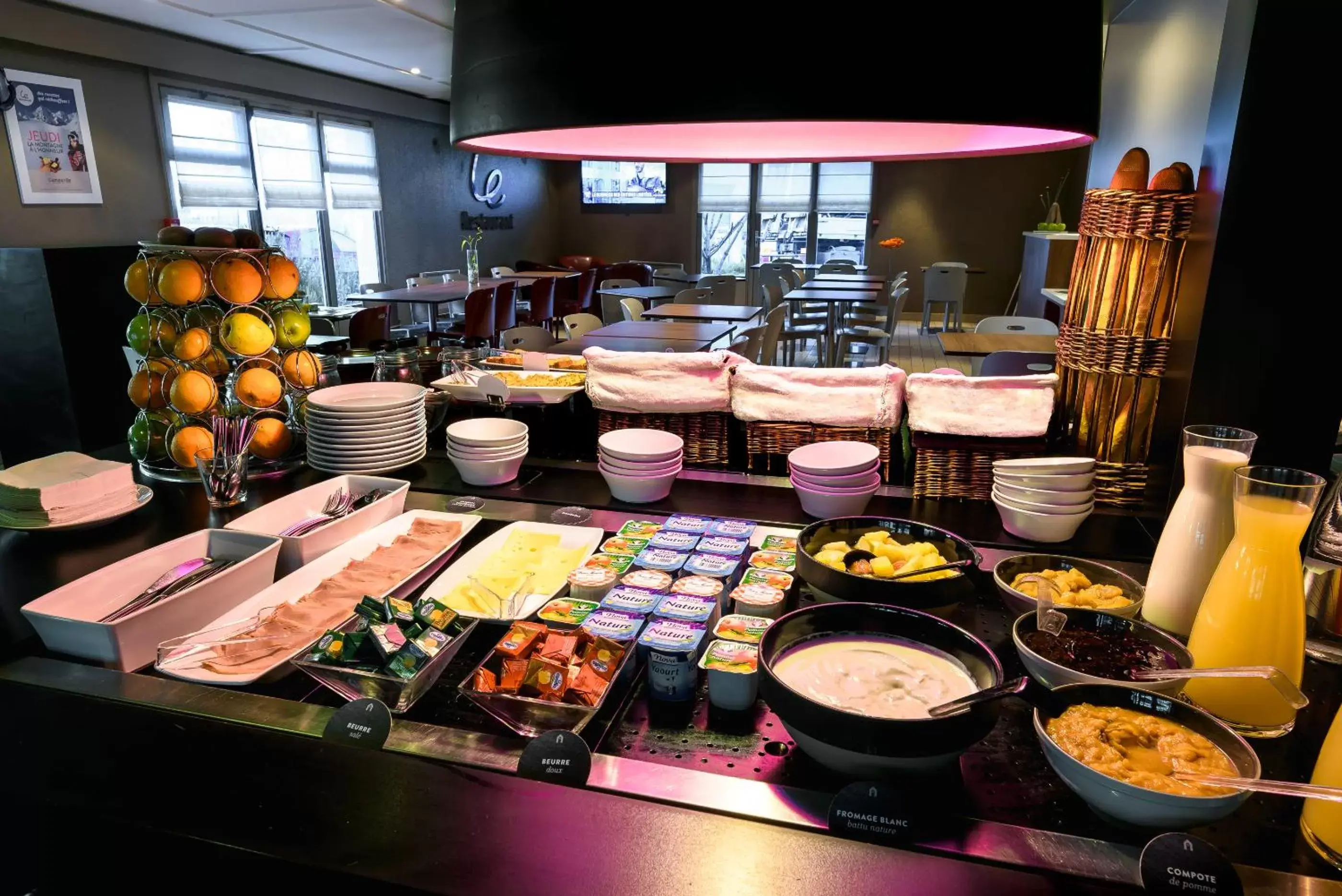 Food and drinks in Campanile Toulouse Sesquieres Food and drinks in Campanile Toulouse Sesquieres