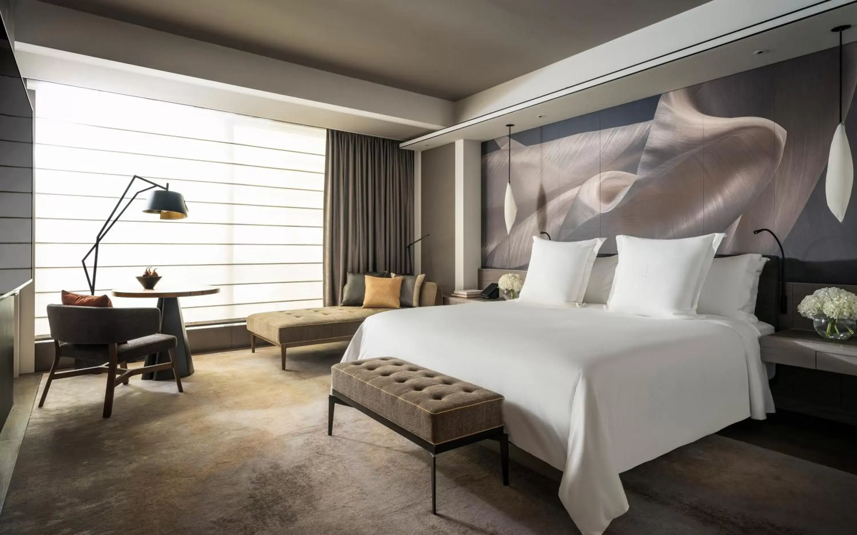 Superior City View King in Four Seasons Hotel Tokyo at Otemachi Superior City View King in Four Seasons Hotel Tokyo at Otemachi