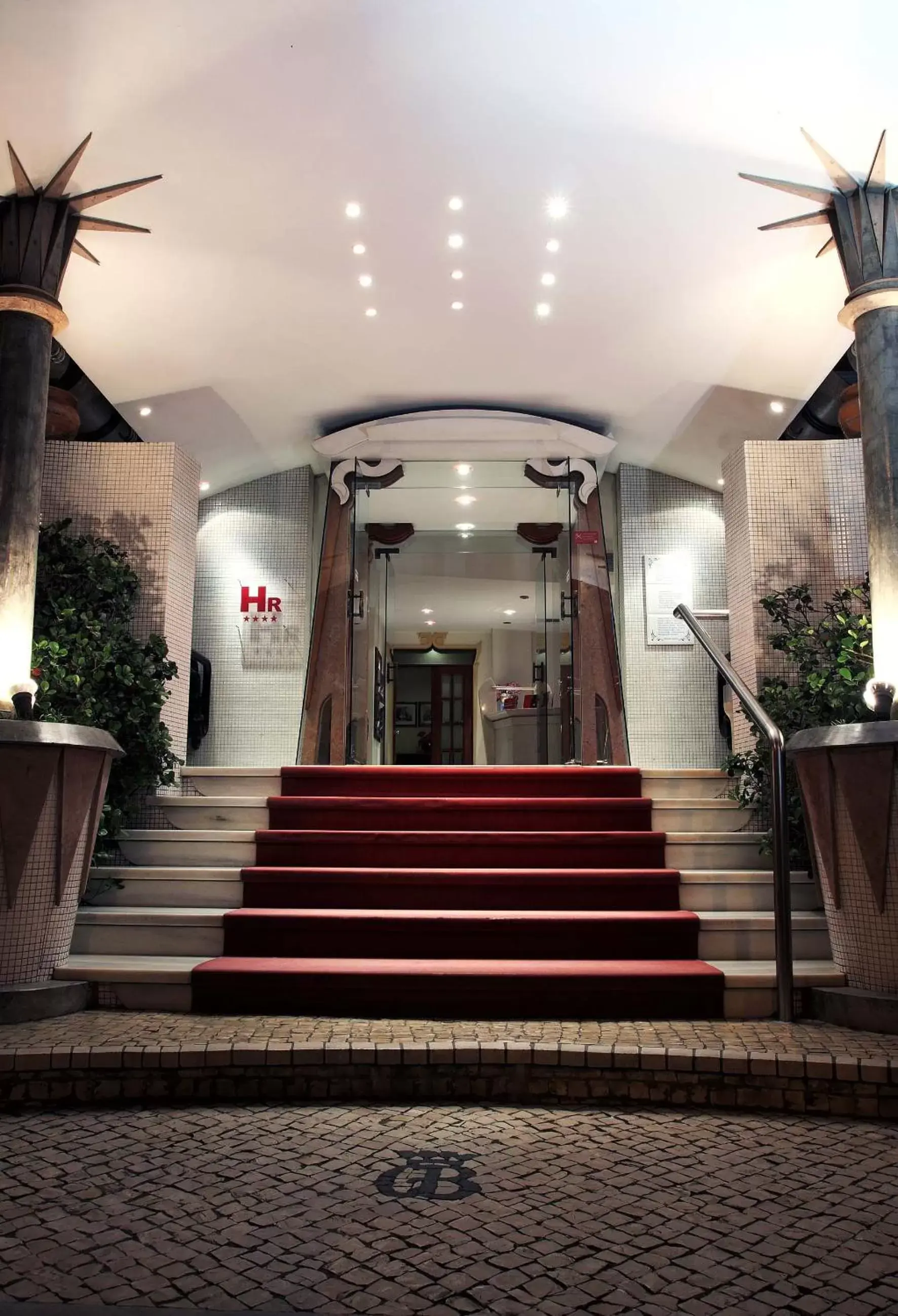 Facade/entrance in Golden Tulip Porto Gaia Hotel & SPA