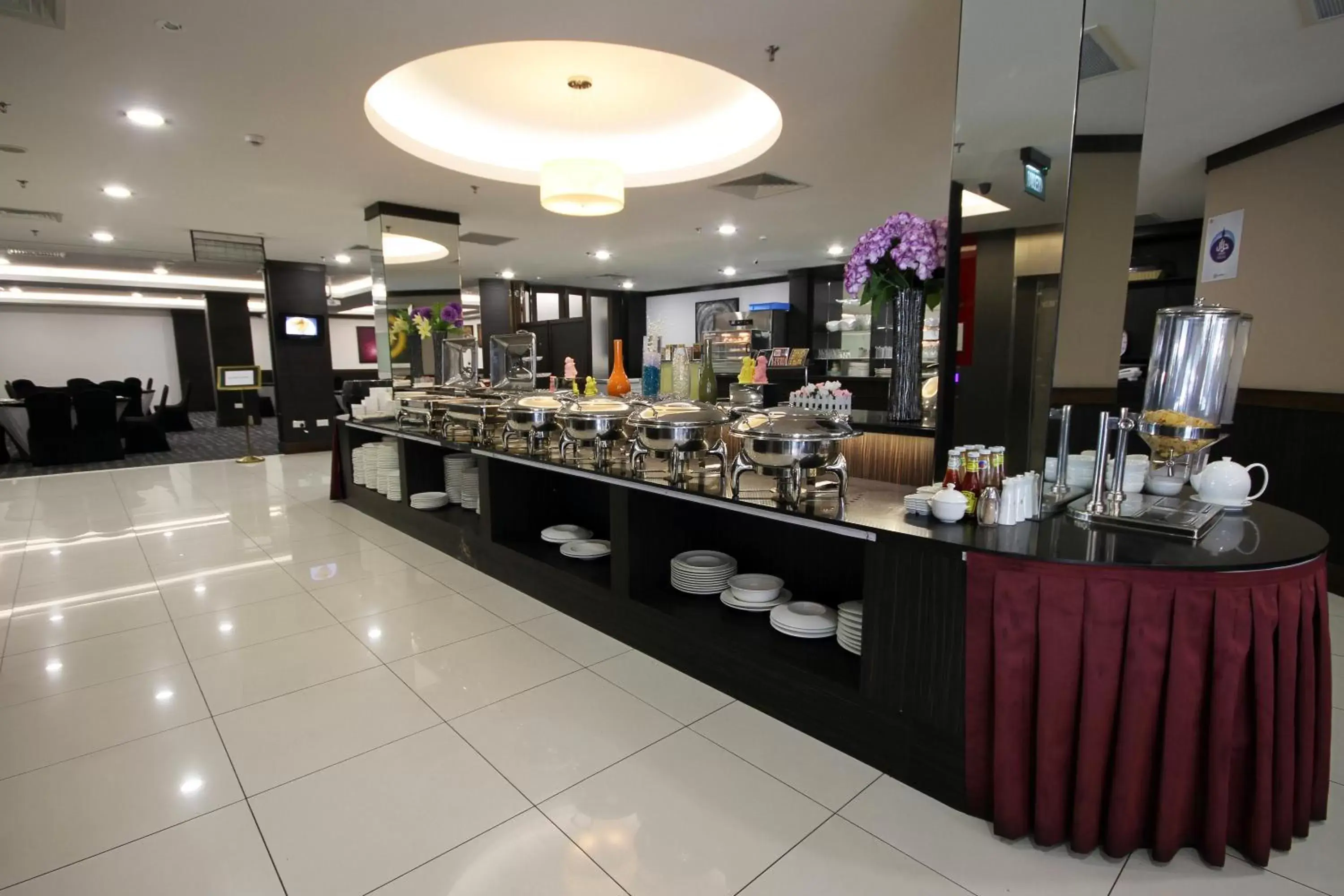 Restaurant/Places to Eat in Badi'ah Hotel