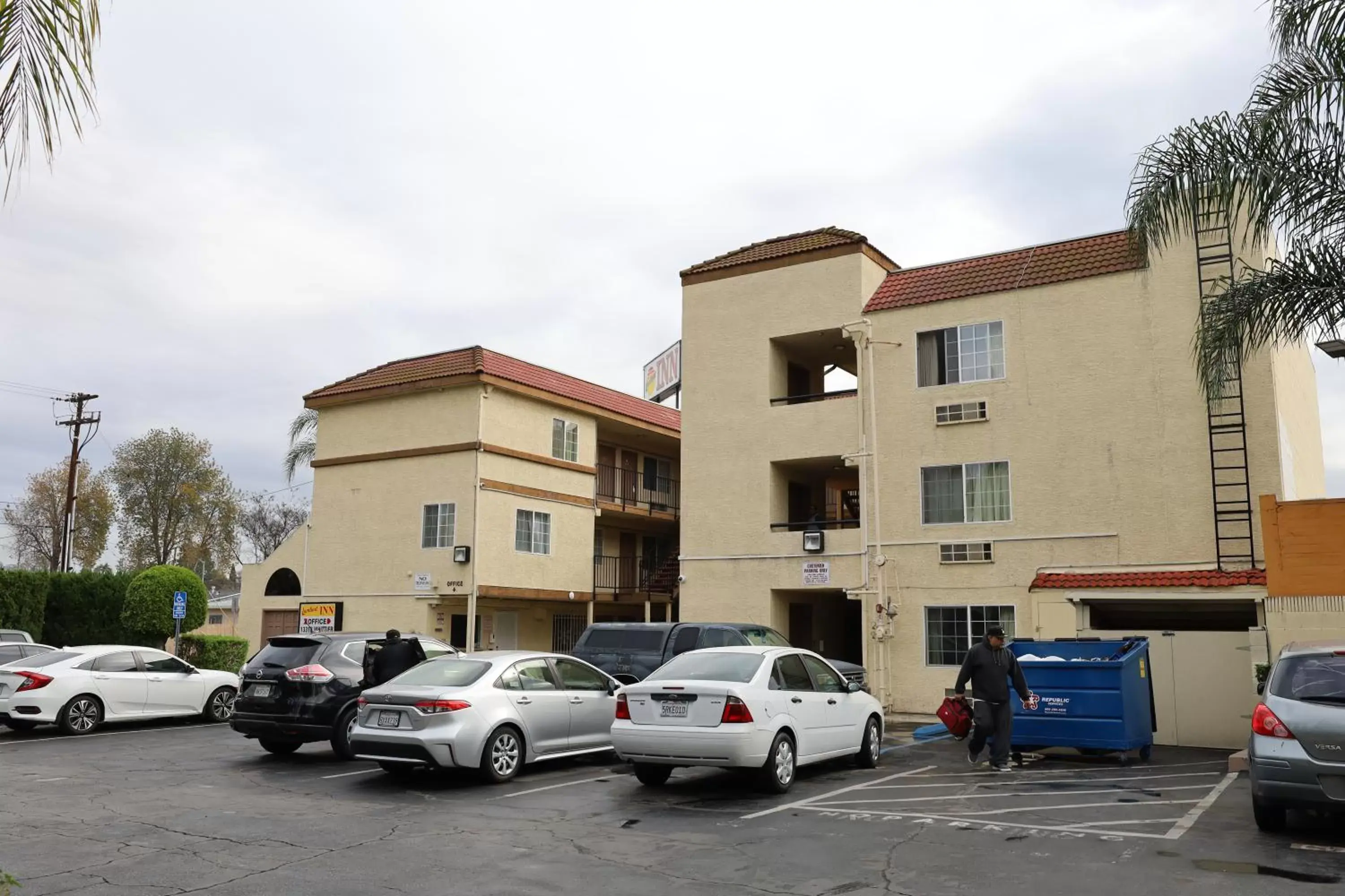 Property Building in Lambert Inn