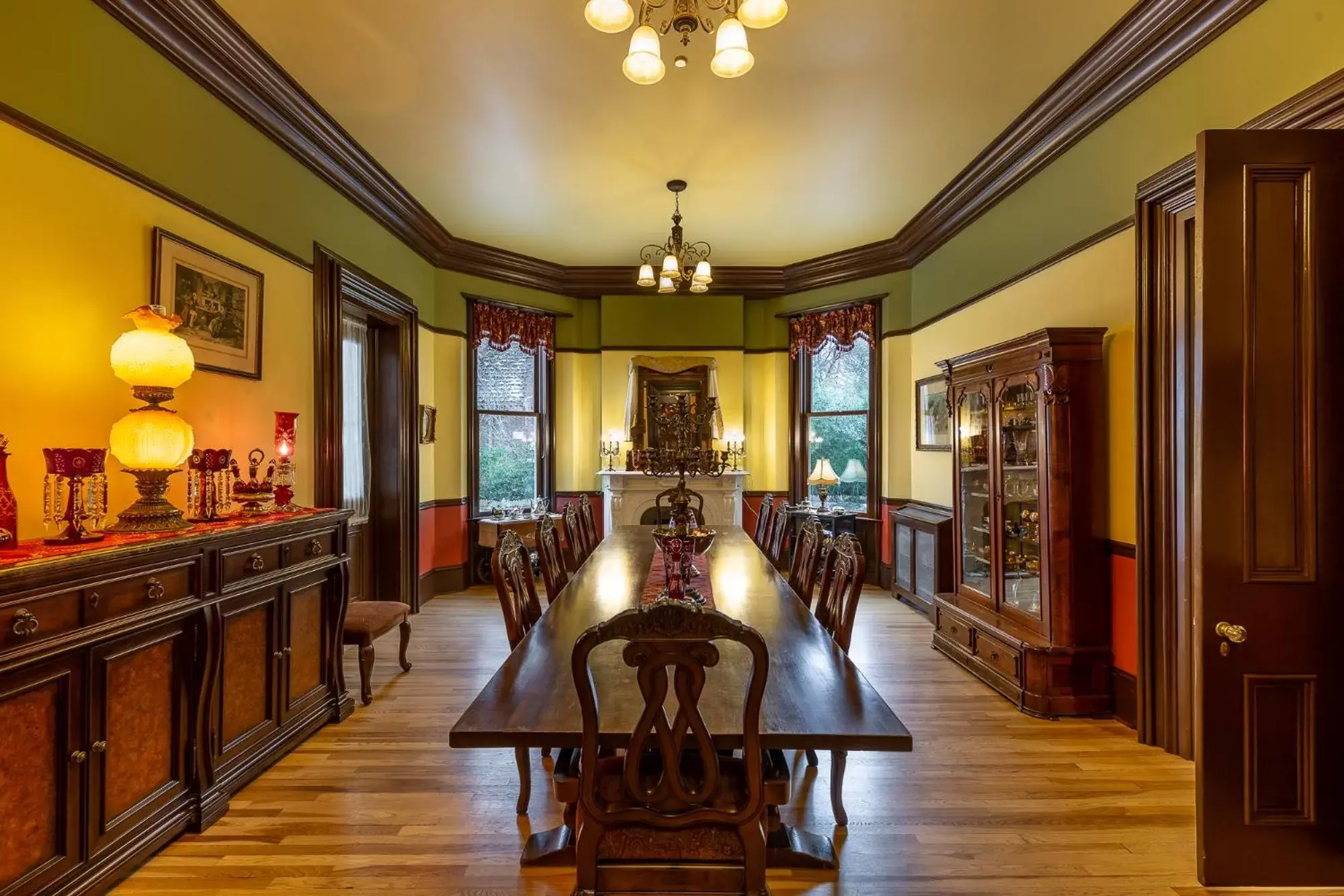 Meeting/conference room, Dining Area in Steele Mansion Inn & Gathering Hub