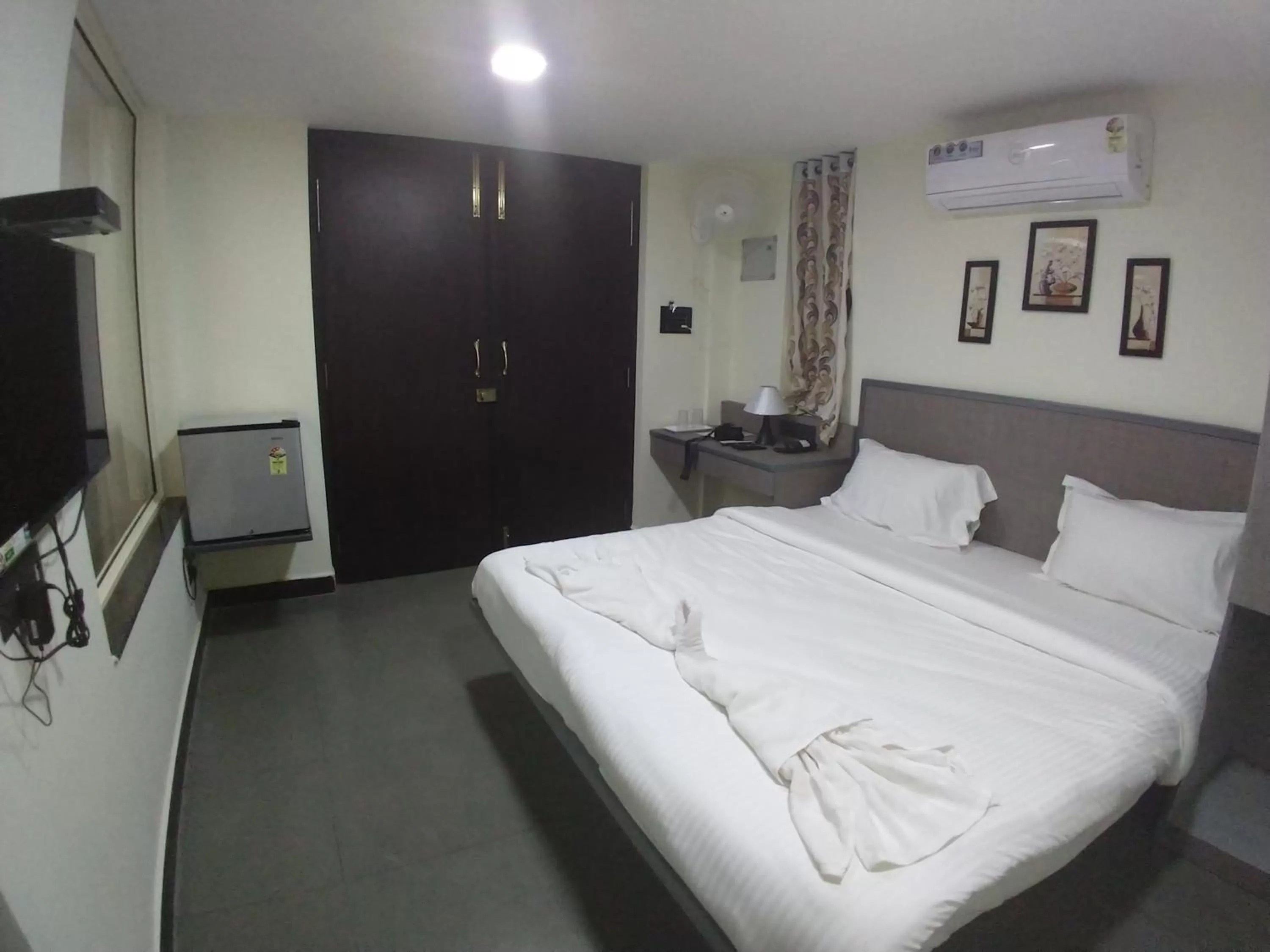 Double Room with Patio in Kay's Riverview Resort - Near Baga Beach