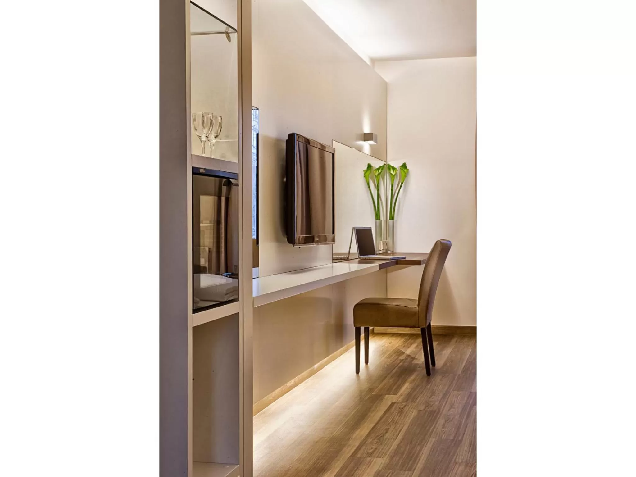 TV and multimedia in Hotel Conti Duisburg - Partner of SORAT Hotels