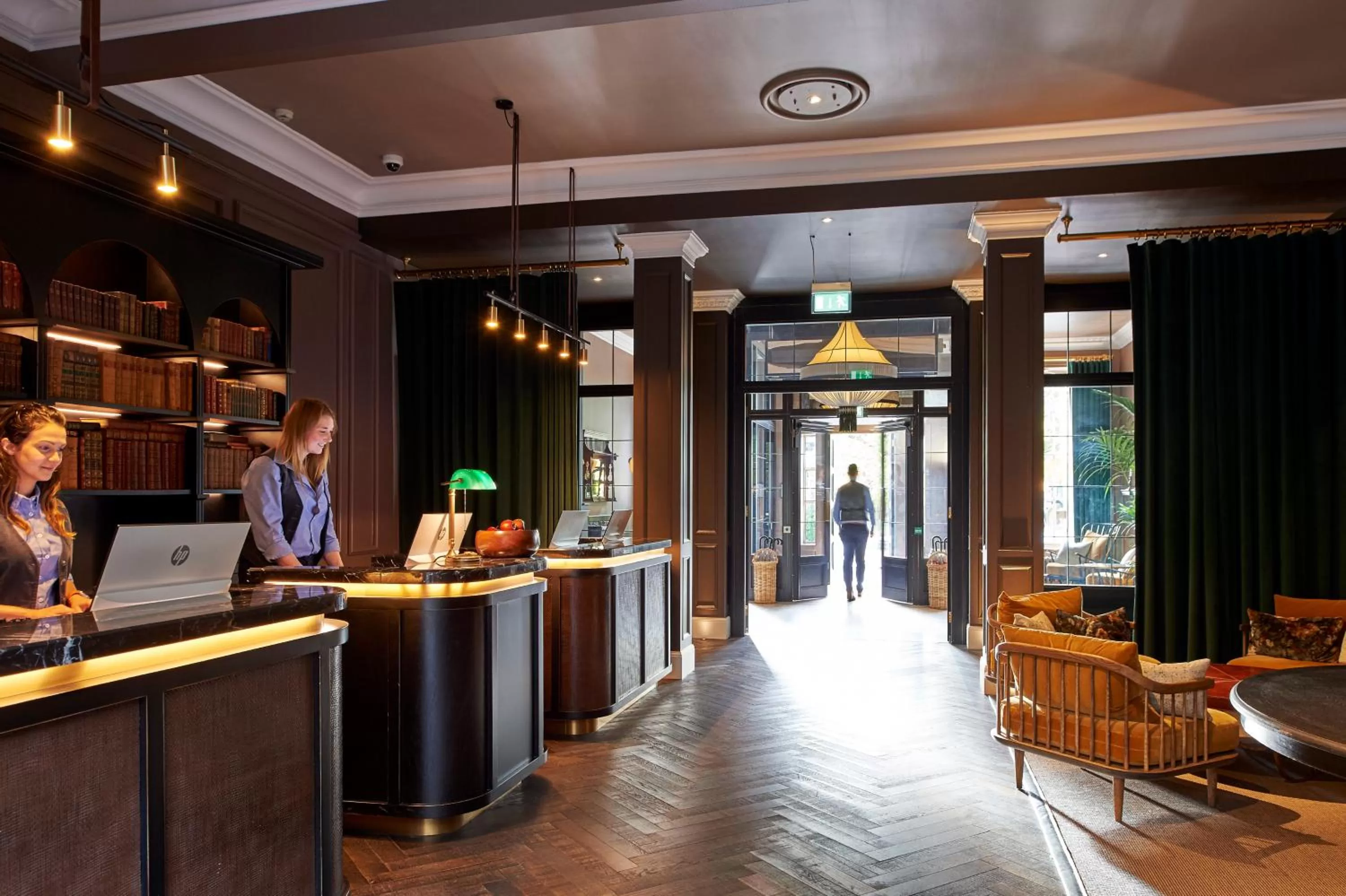 Lobby or reception in Kimpton Charlotte Square by IHG