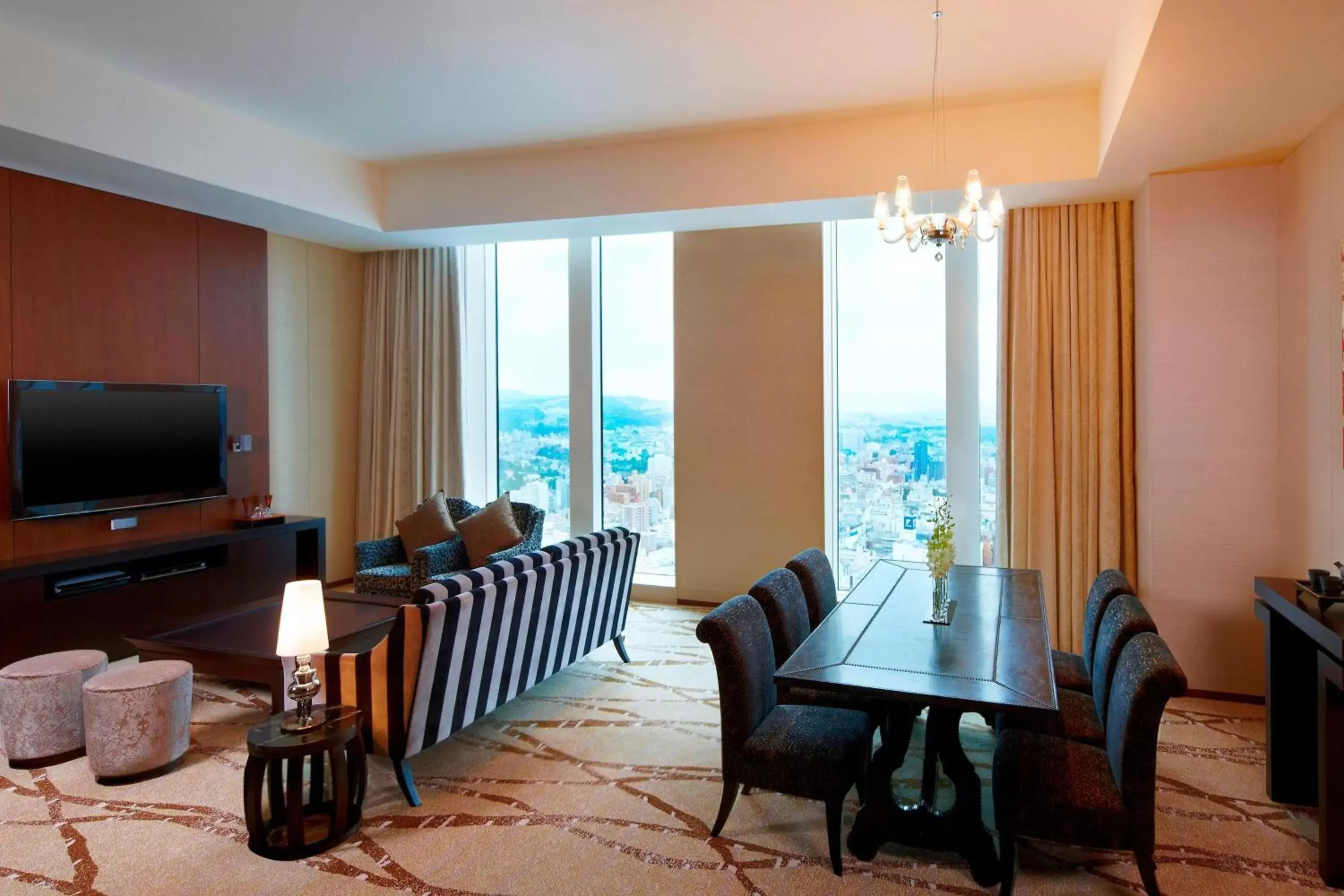 Photo of the whole room, Seating Area in The Westin Sendai