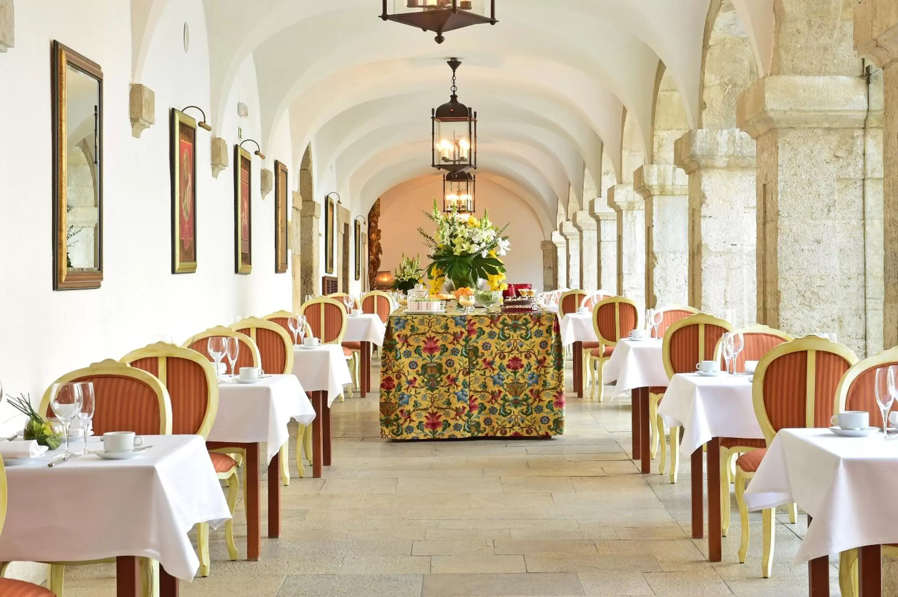 Restaurant/places to eat in Pousada Castelo de Palmela Restaurant/places to eat in Pousada Castelo de Palmela