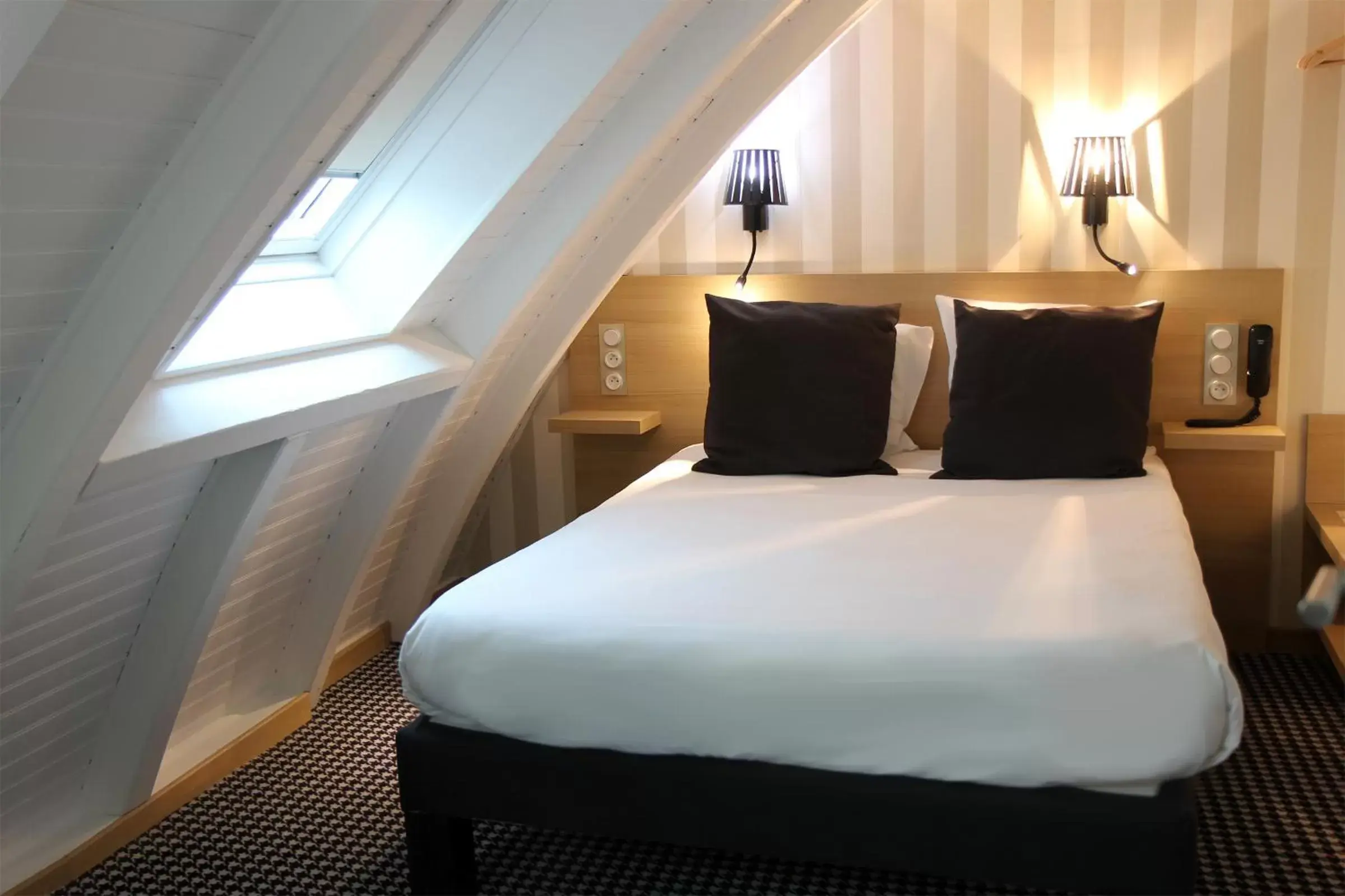 Bedroom, Room Photo in Best Western Hotel Opera Drouot