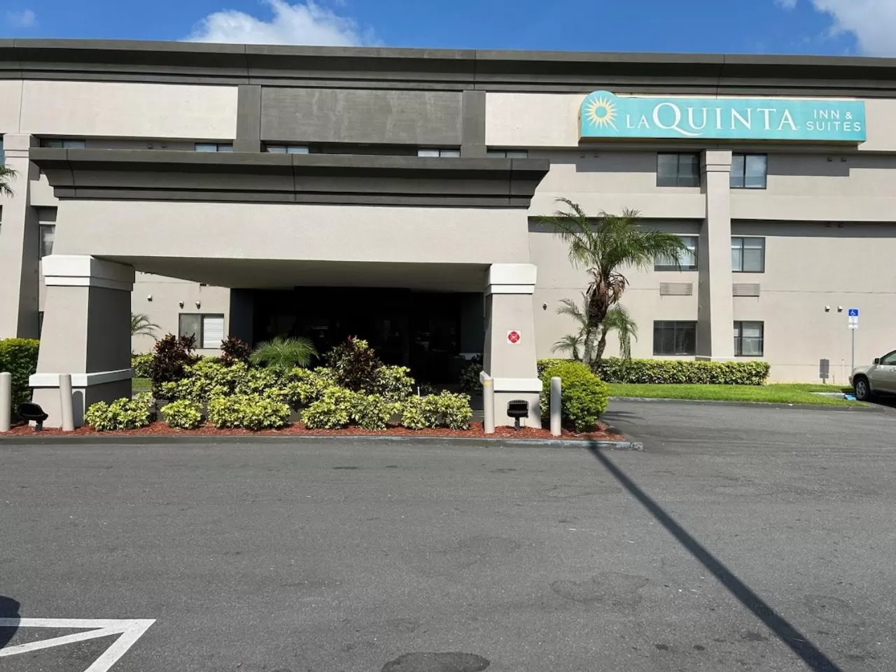 Property building in La Quinta by Wyndham Orlando South