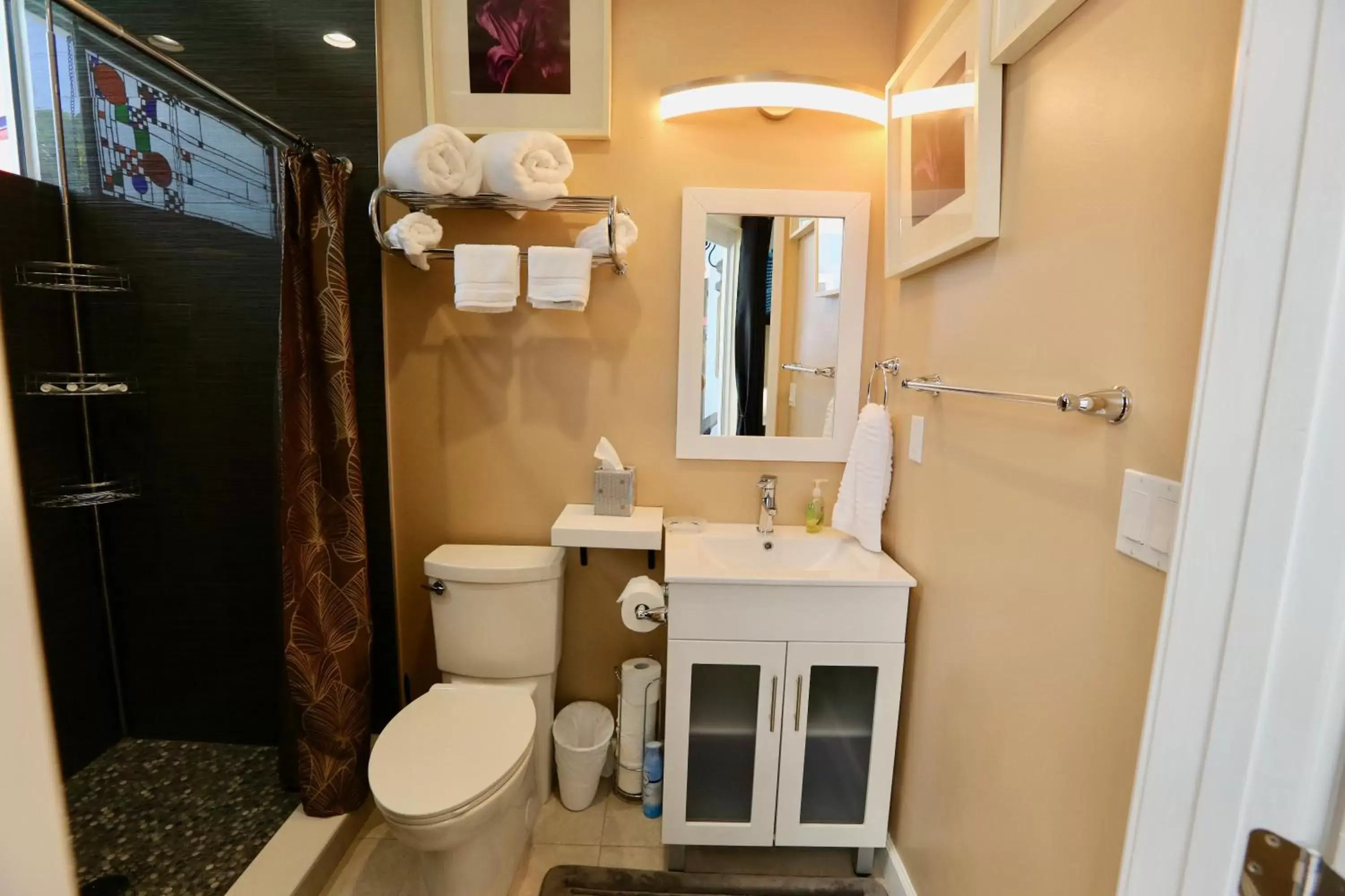 Bathroom in Fantasy Island Inn, Caters to Men