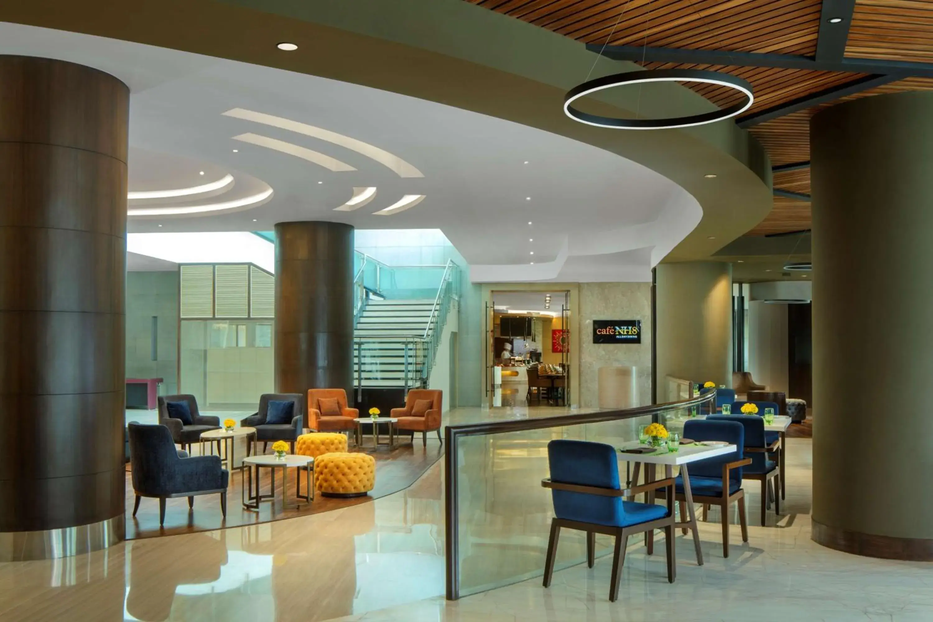 Lobby or reception, Restaurant/Places to Eat in Radisson Gurugram Udyog Vihar