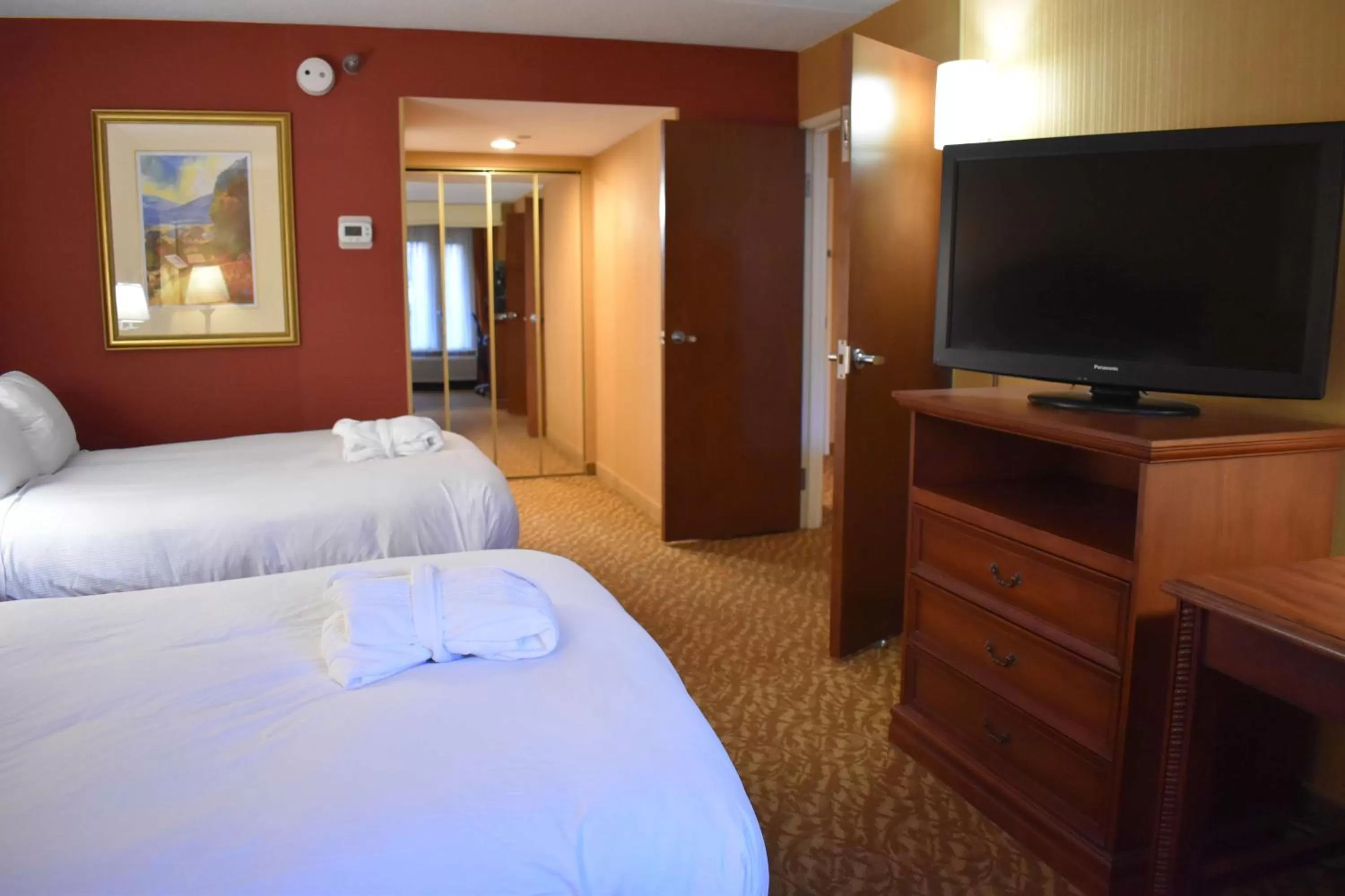 Bedroom, Bed in DoubleTree by Hilton Biltmore/Asheville