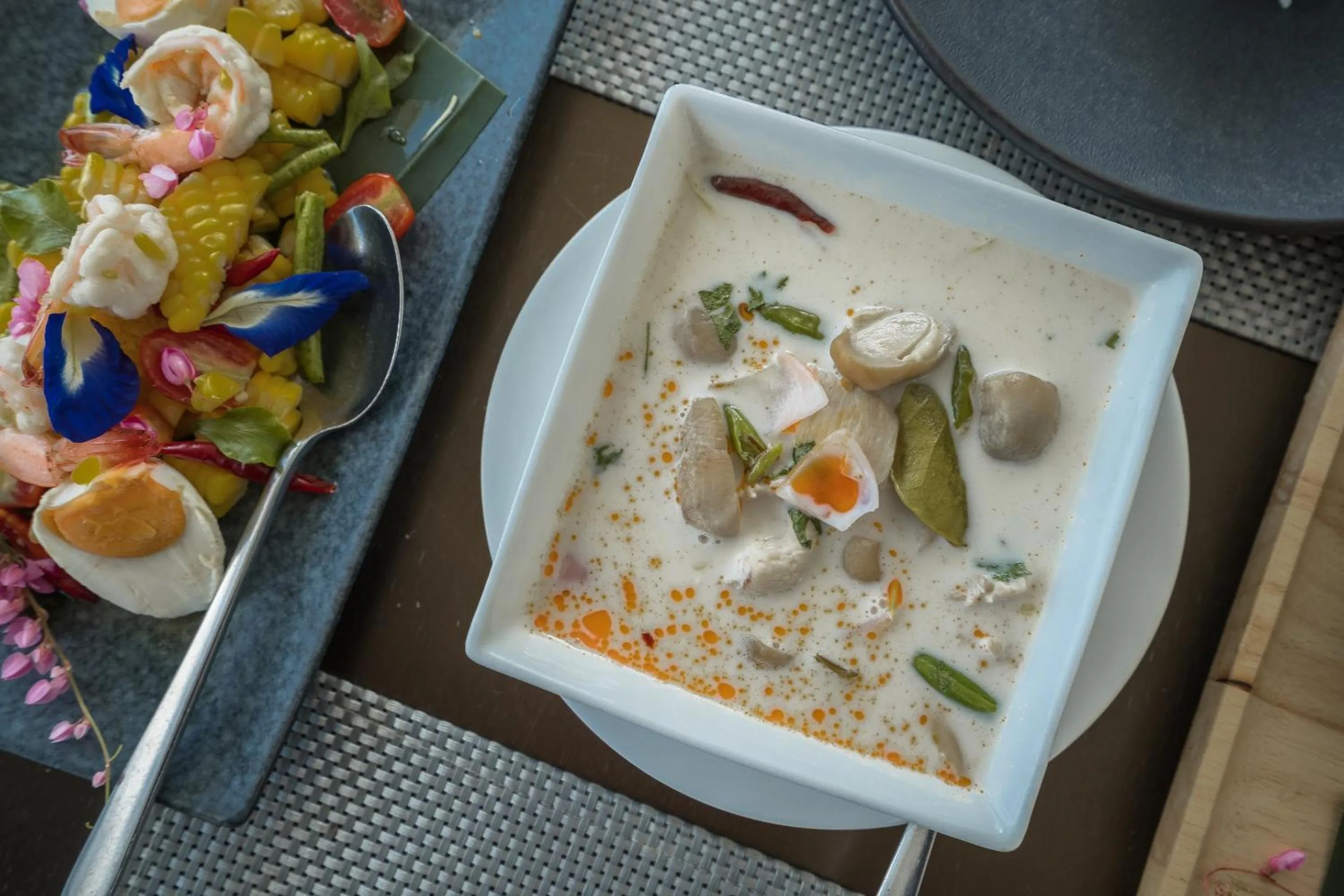 Food and drinks in Way Hotel Pattaya