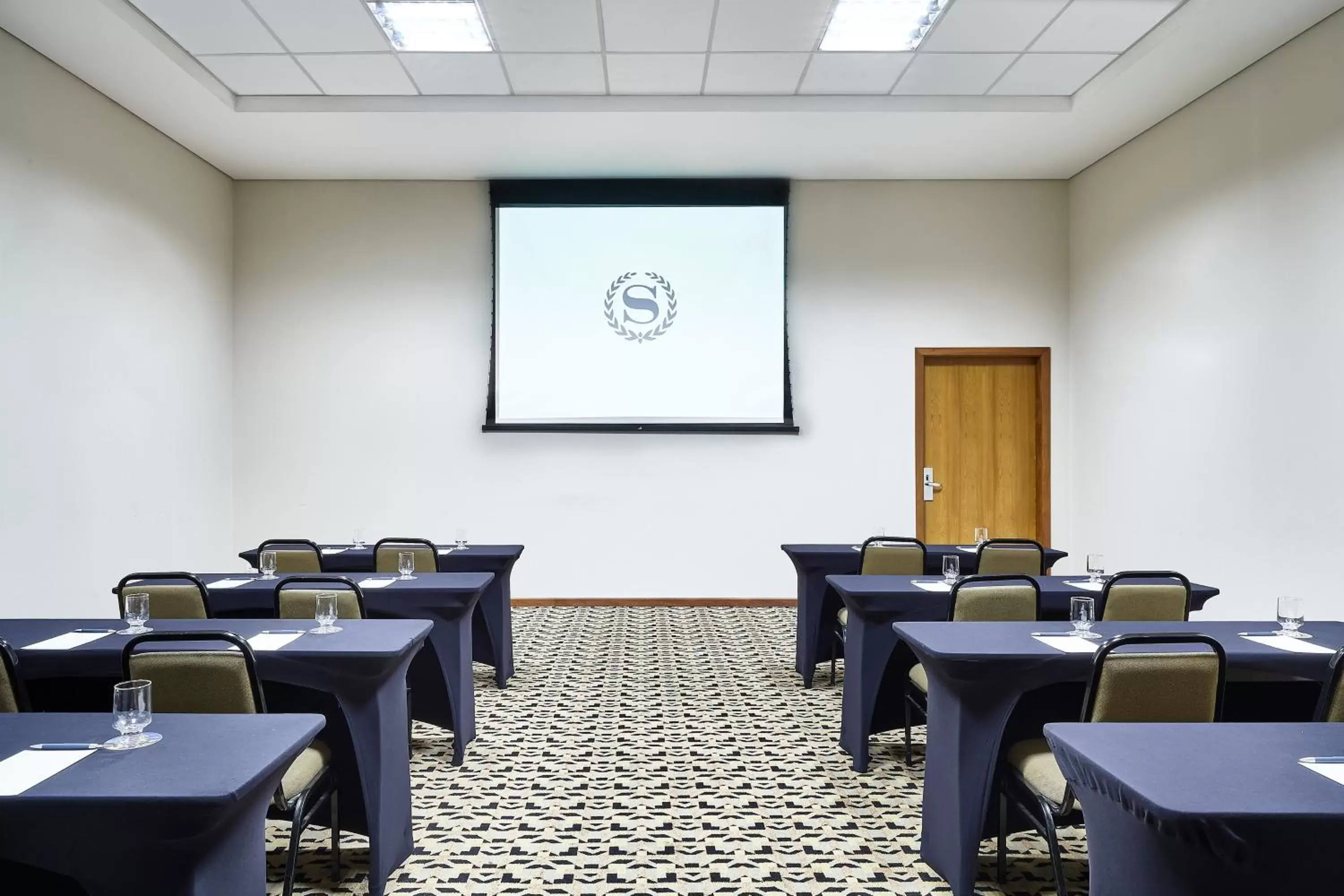 Meeting/conference room in Sheraton Vitoria