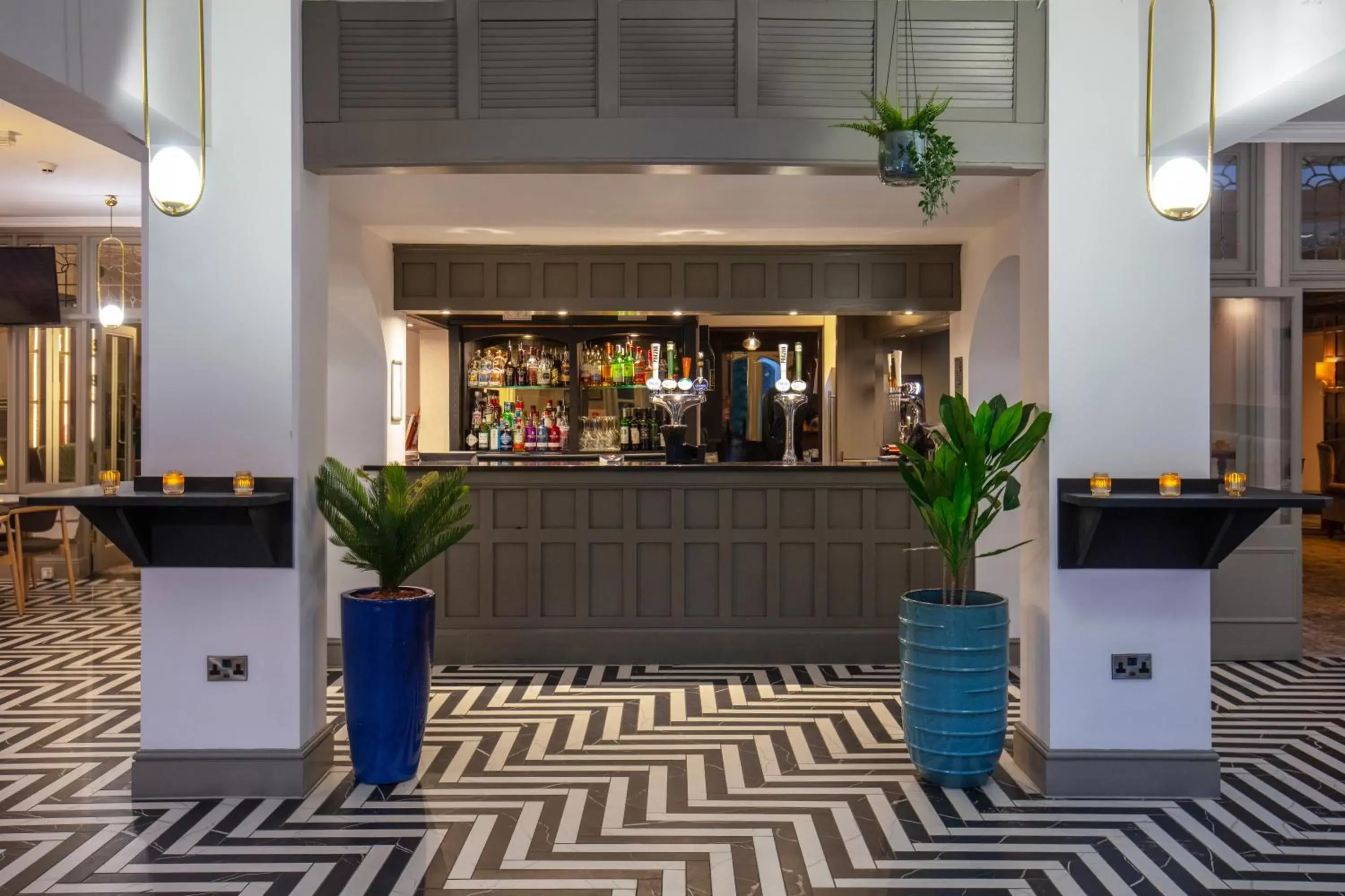 Lounge or bar in Chesford Grange Hotel