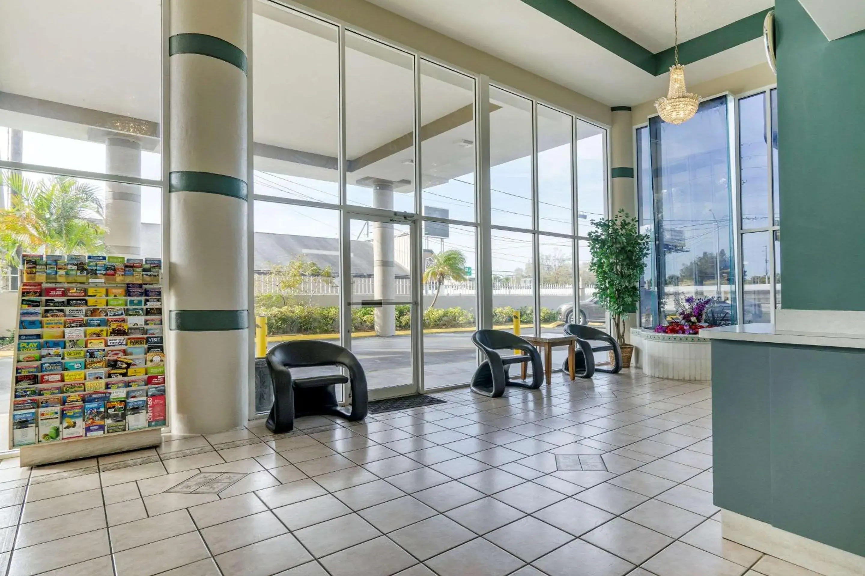 Lobby or reception in Rodeway Inn Clearwater-Largo