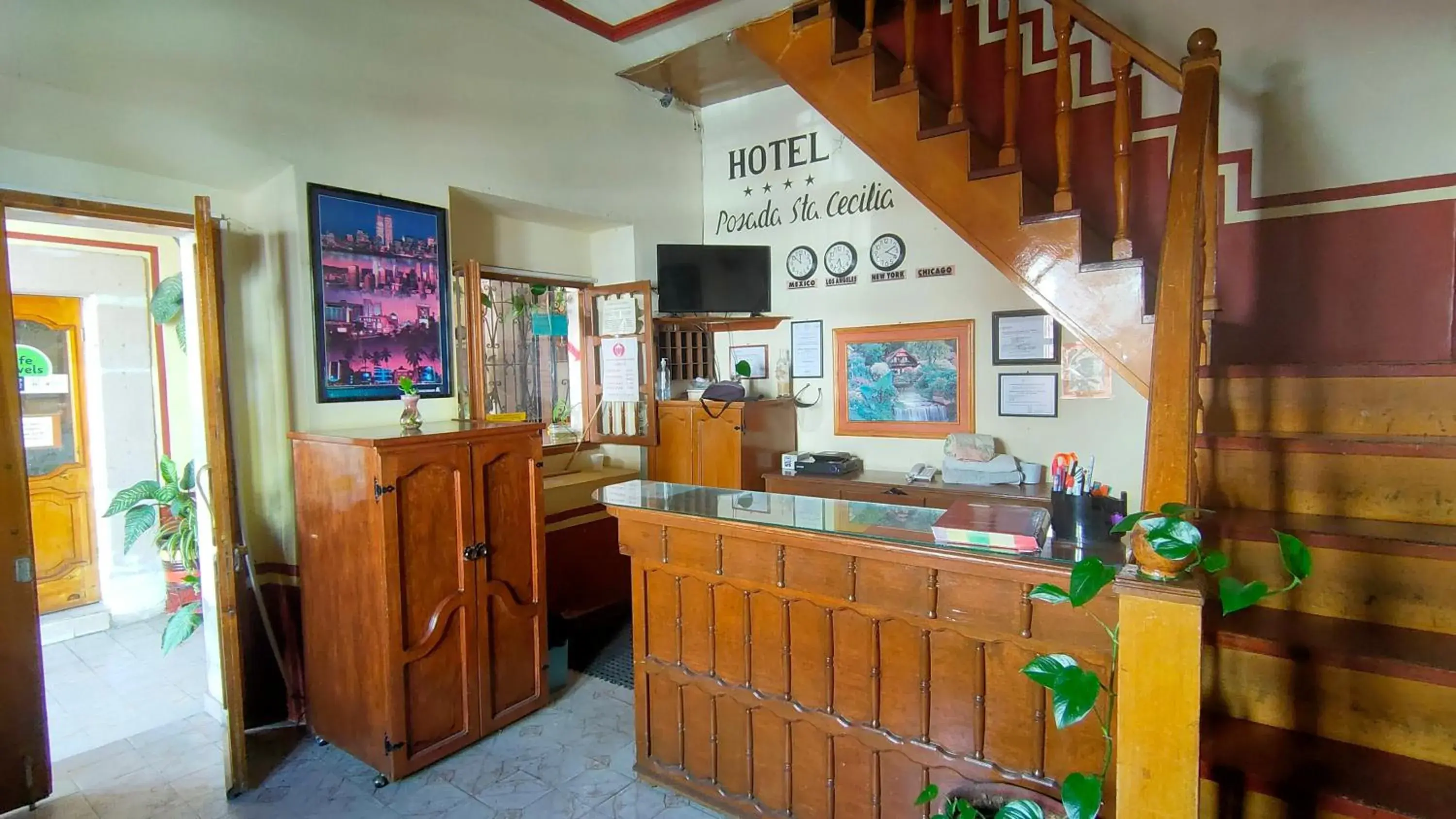 Lobby or reception, Lobby/Reception in OYO Posada Santa Cecilia, Jerez Zacatecas