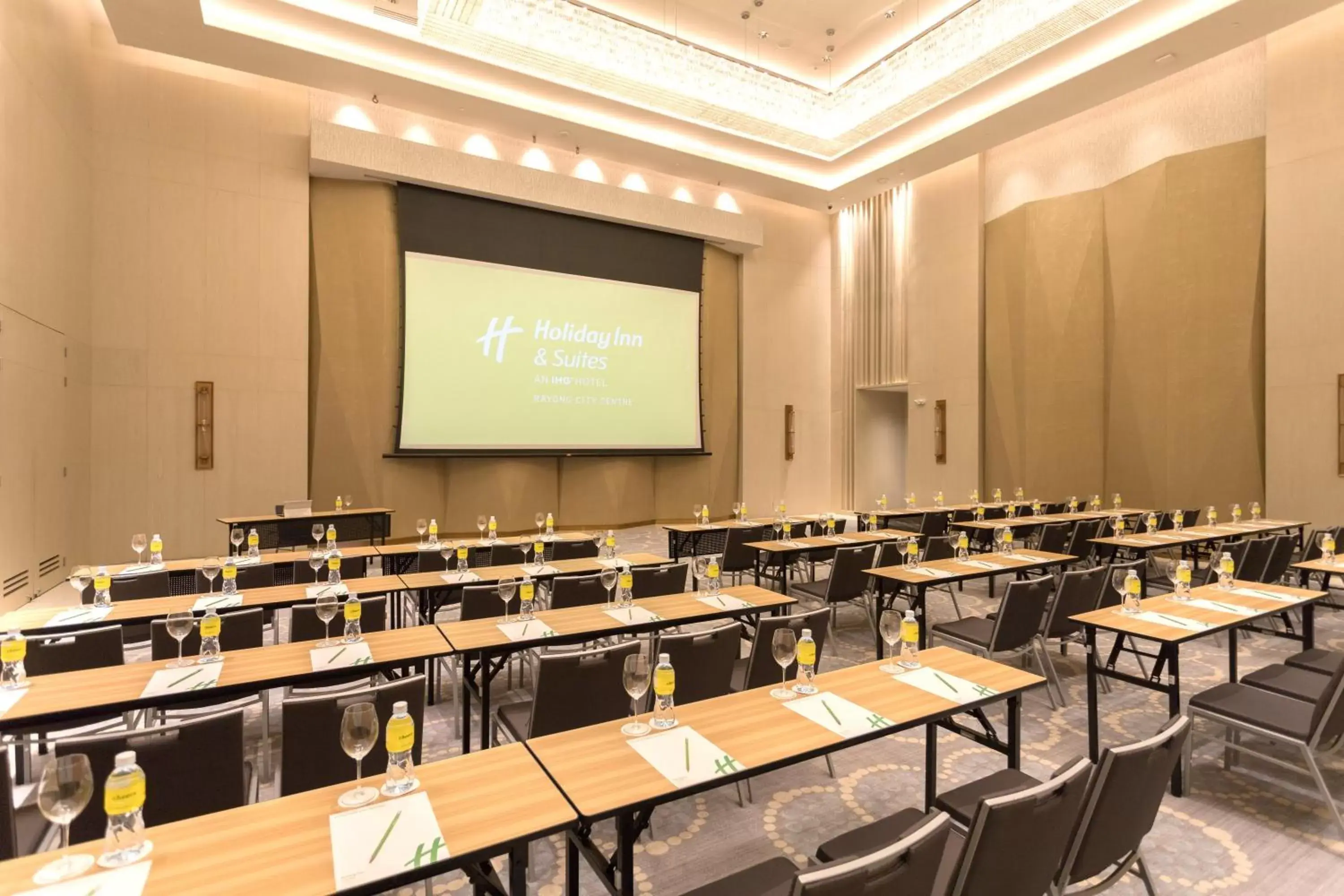 Banquet/Function facilities in Holiday Inn & Suites Rayong City Centre, an IHG Hotel