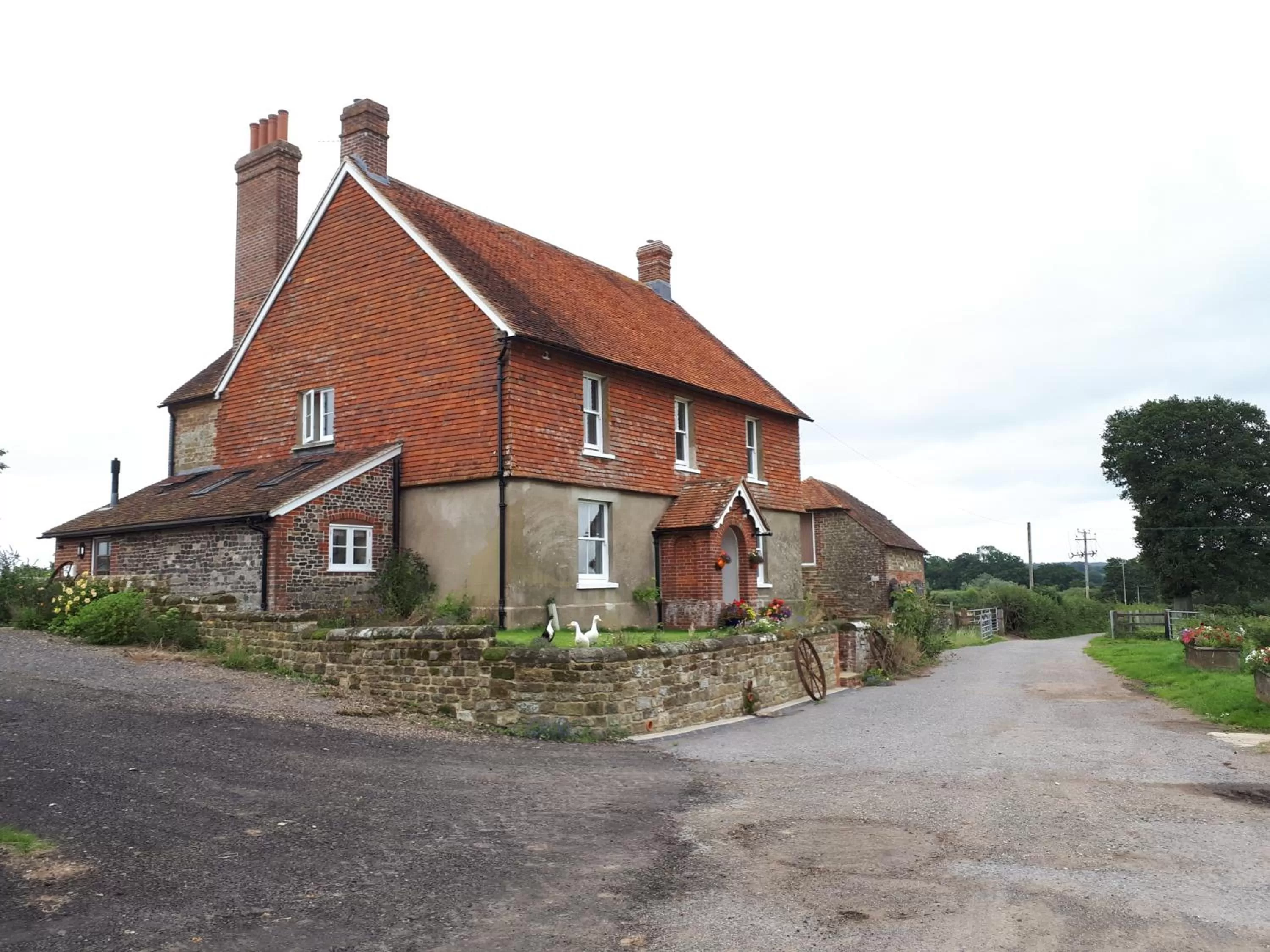 Property building in Kilsham Farm