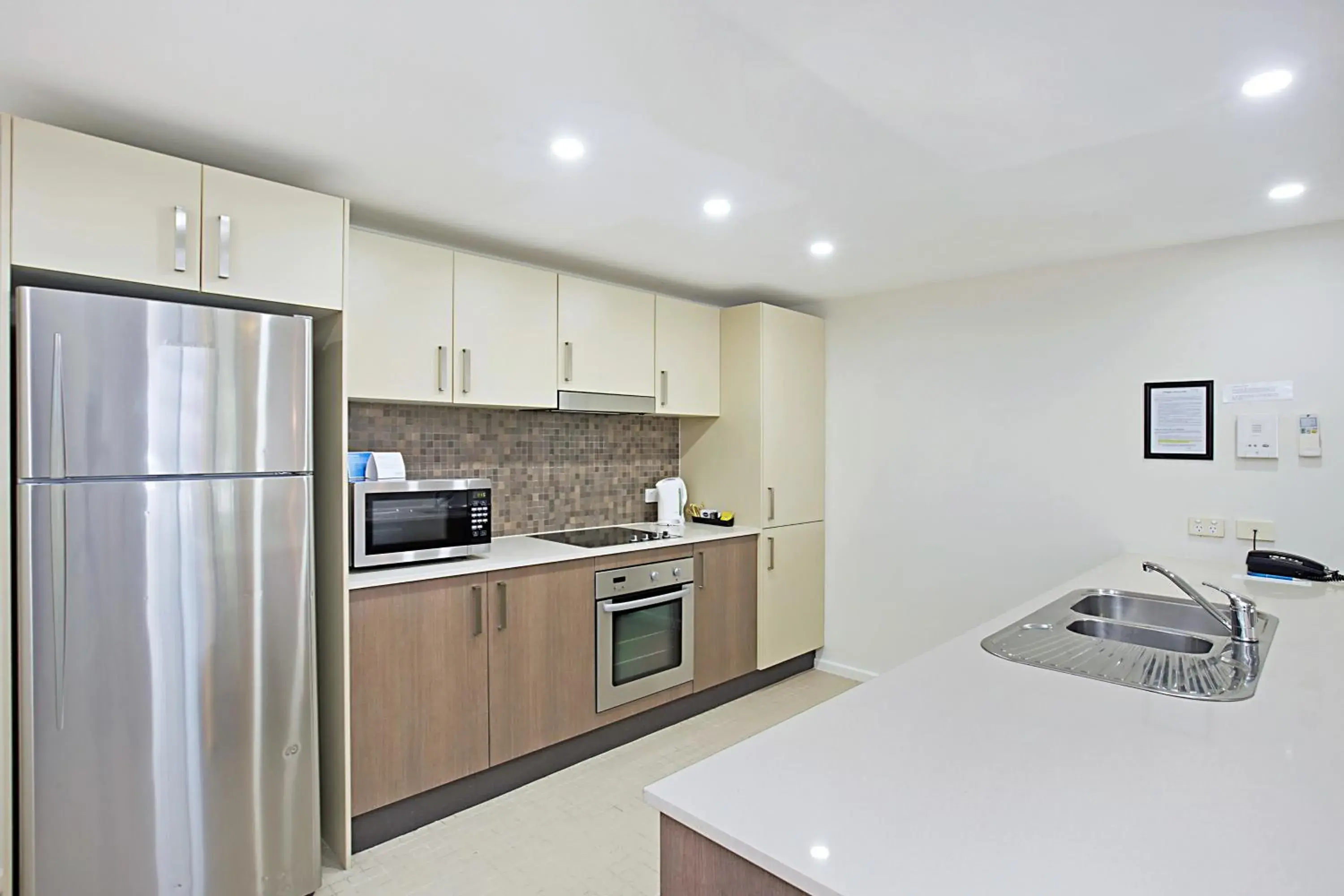 Kitchen or kitchenette, Kitchen/Kitchenette in Mantra Nelson Bay