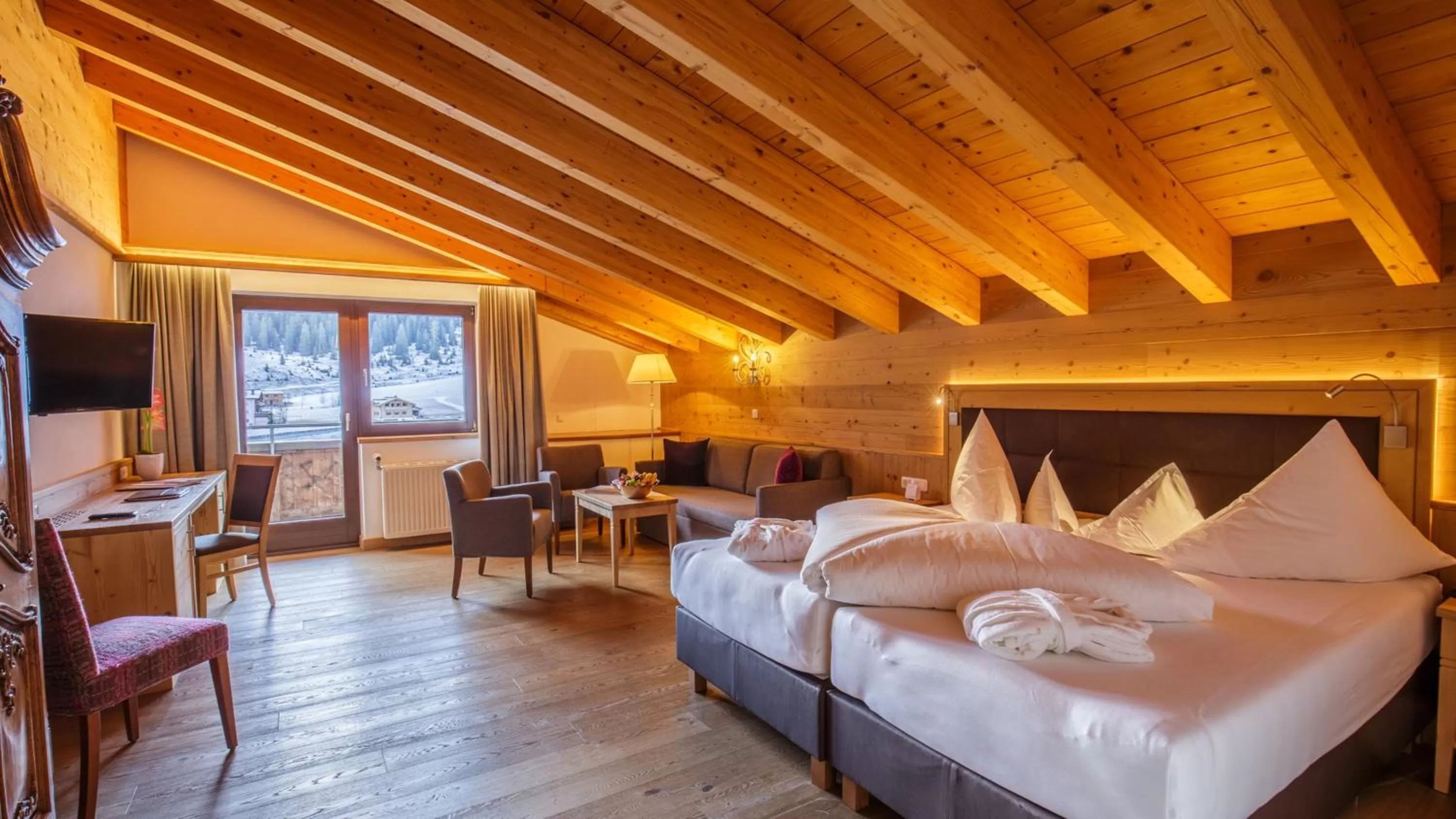 Photo of the whole room, Bed in Hotel Plattenhof