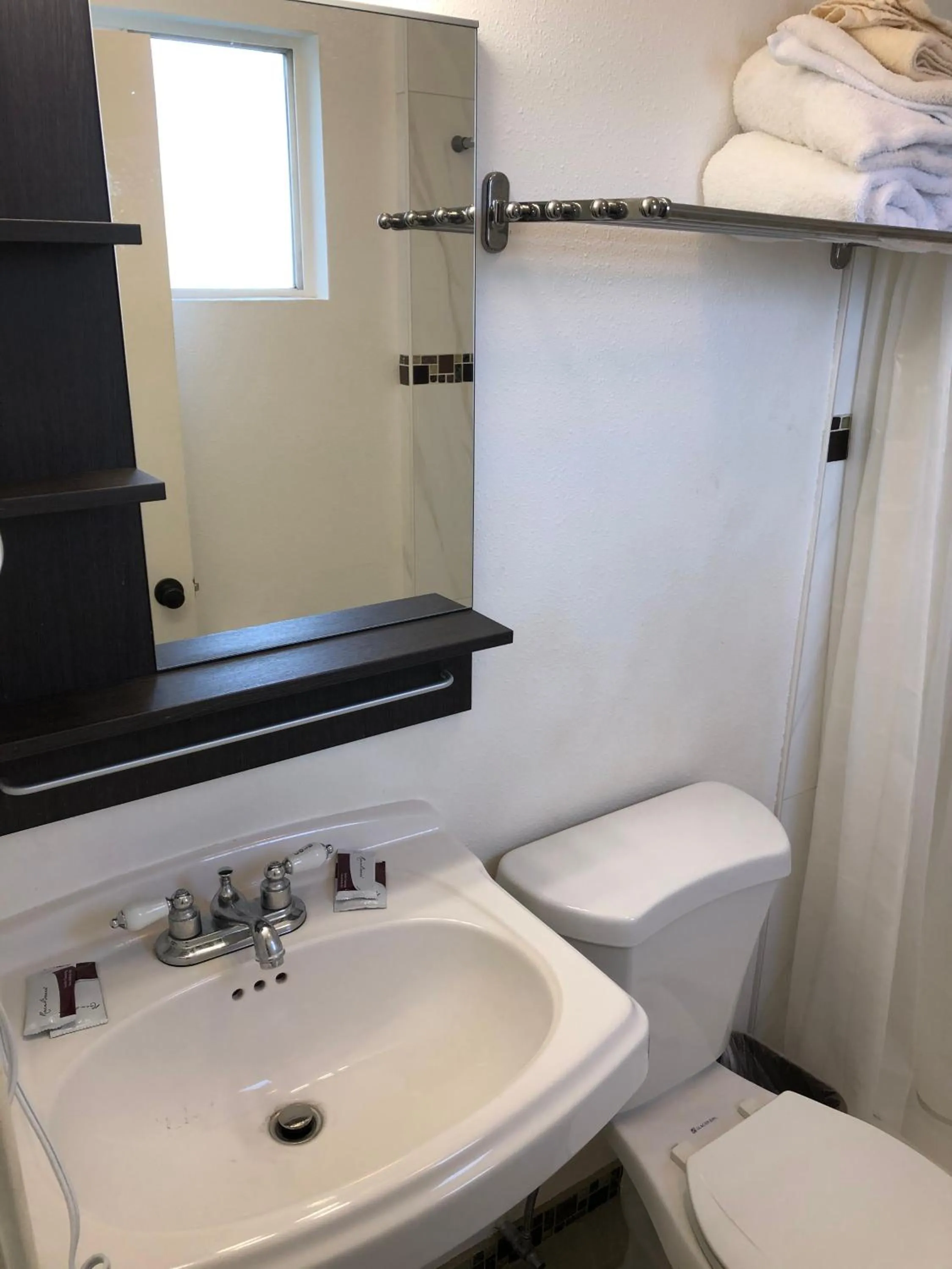 Bathroom in Westwind Lodge