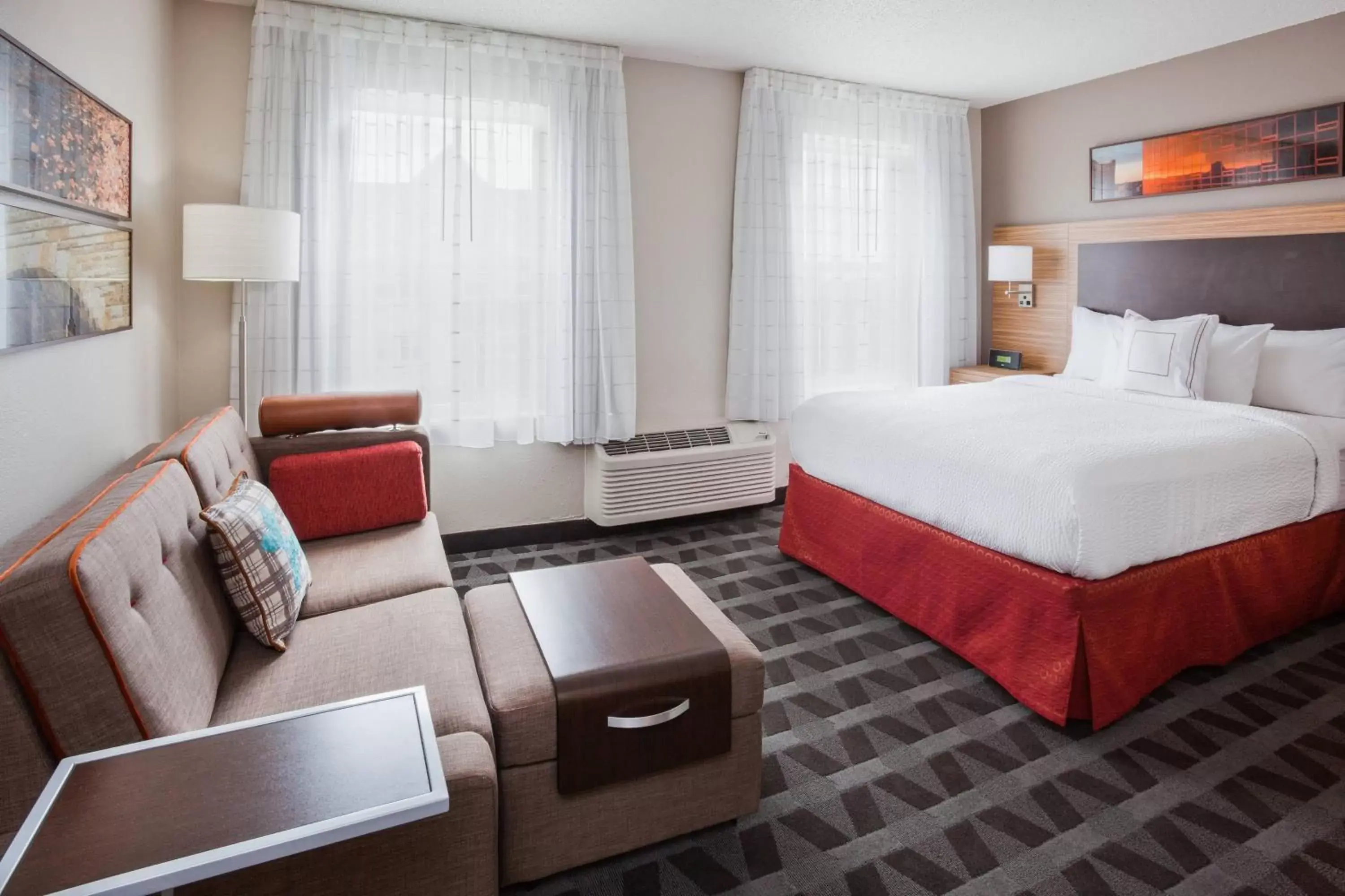 Bedroom in TownePlace Suites Minneapolis Eden Prairie