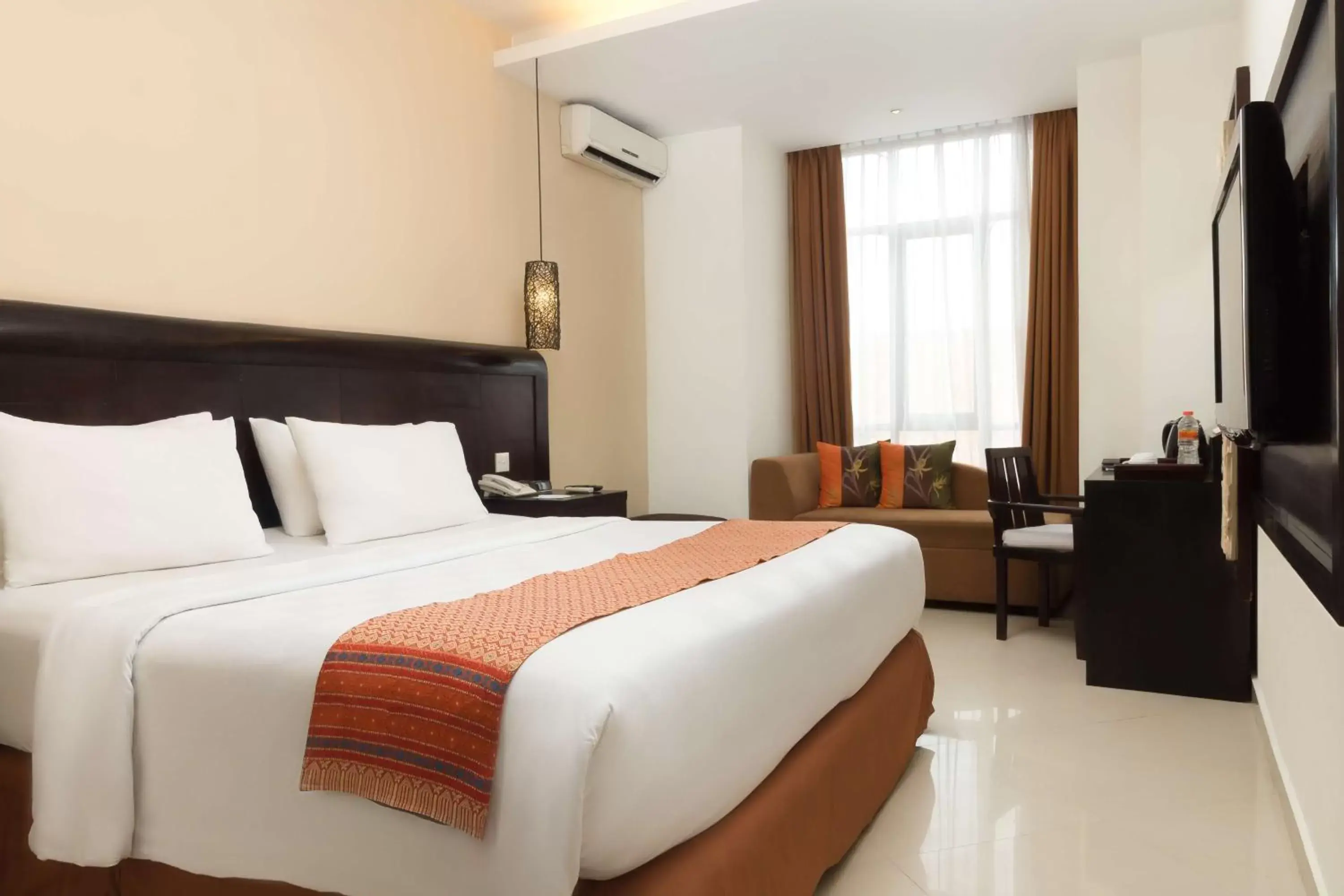 Bedroom, Bed in Best Western Resort Kuta