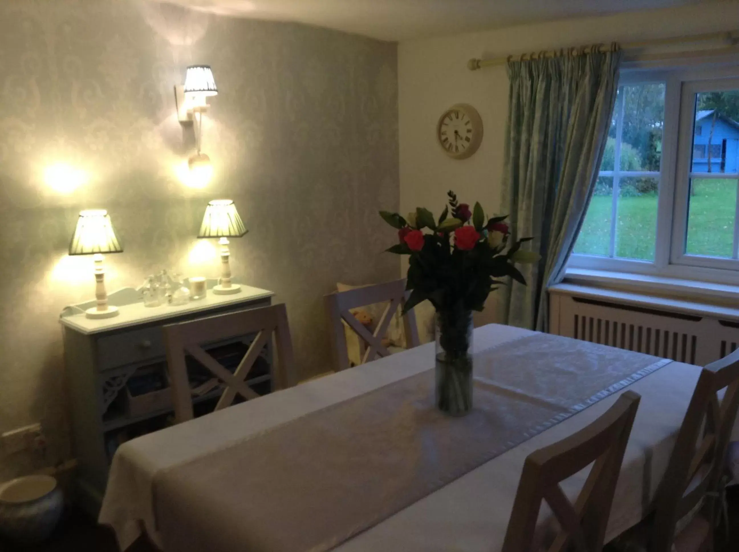 Restaurant/Places to Eat in Birtles Farm Bed and Breakfast