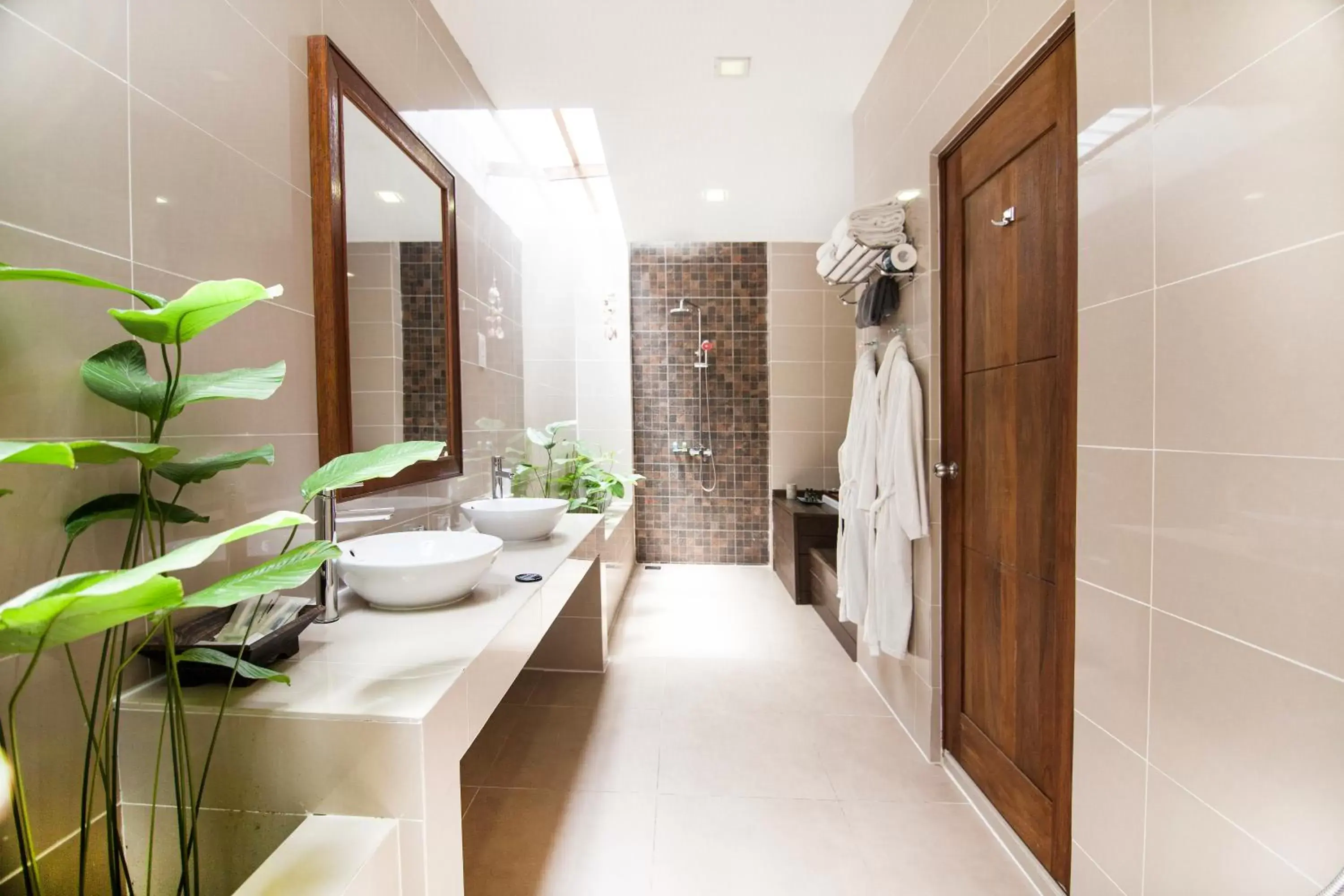 Shower, Bathroom in Telaga Terrace Boutique Resort