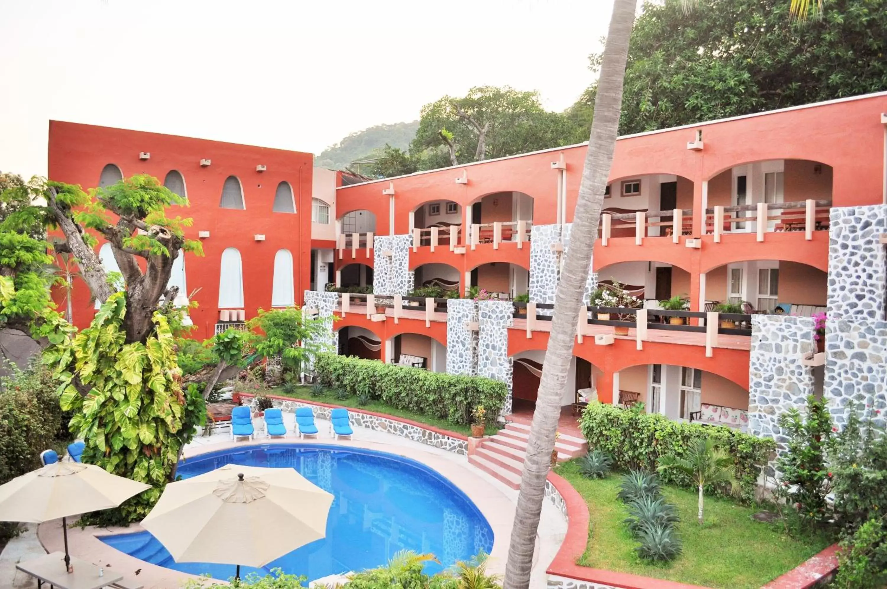 Swimming Pool in Hotel Zihua Caracol