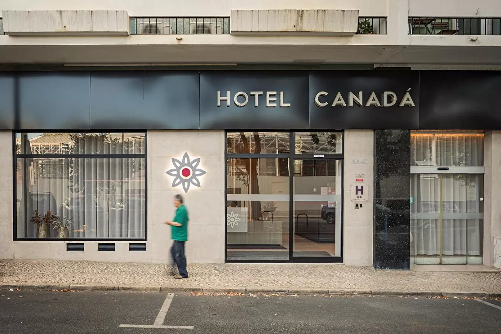 Property building in Hotel Canada