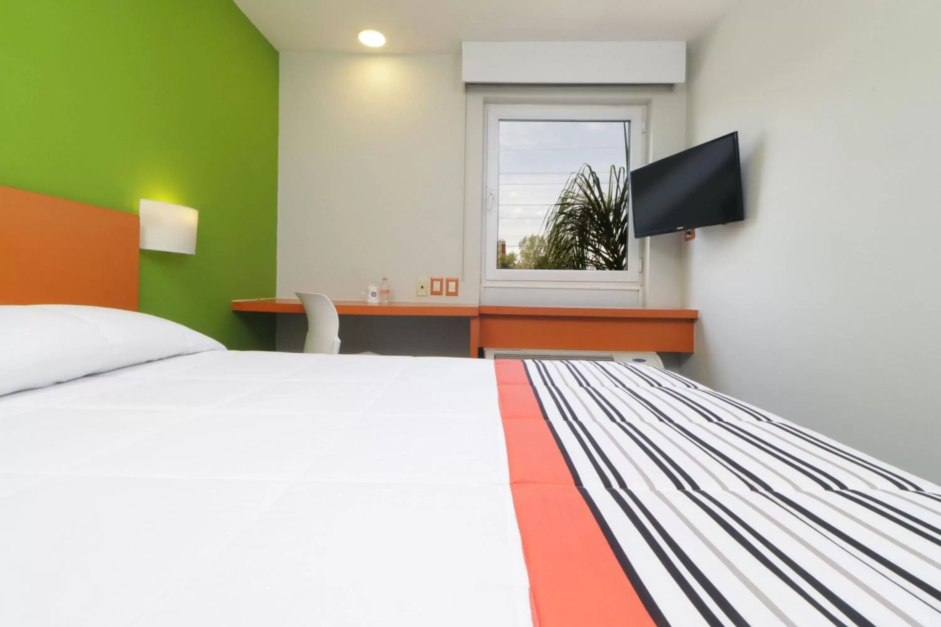 Photo of the whole room, Bed in City Express Junior by Marriott Toluca Aeropuerto