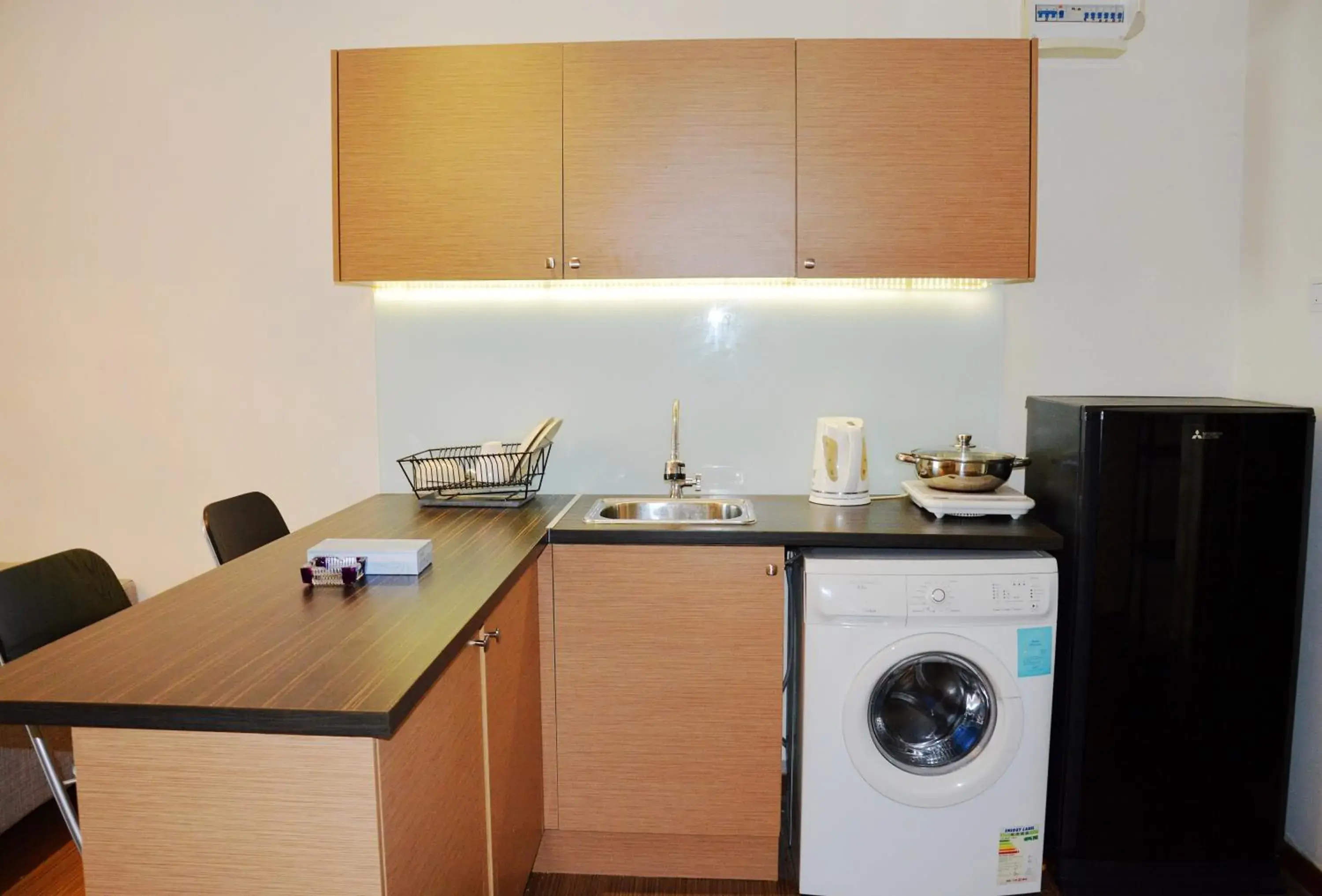 Kitchen or kitchenette, Kitchen/Kitchenette in Taragon Residences