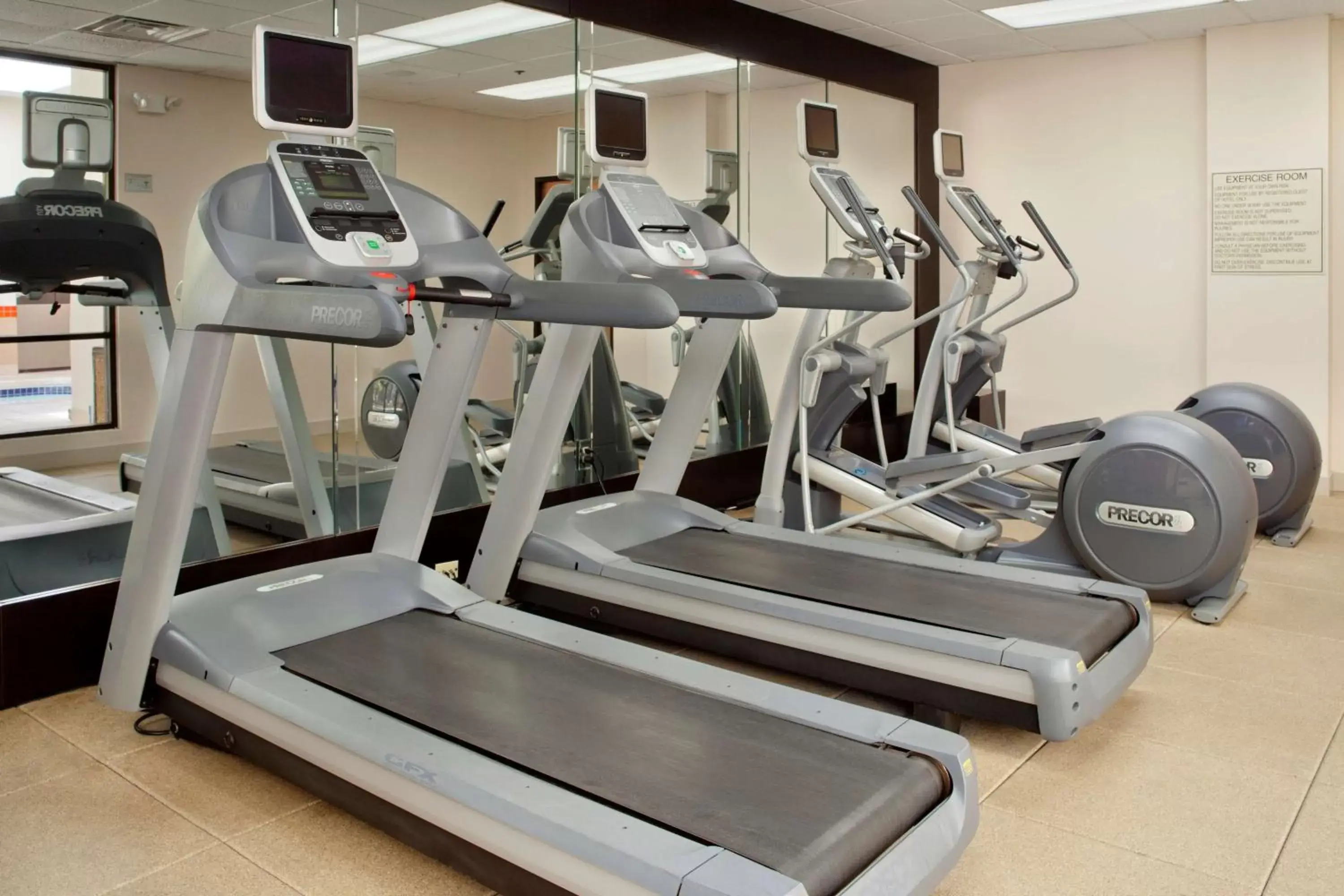 Fitness centre/facilities, Fitness Center/Facilities in DoubleTree by Hilton Columbus/Worthington