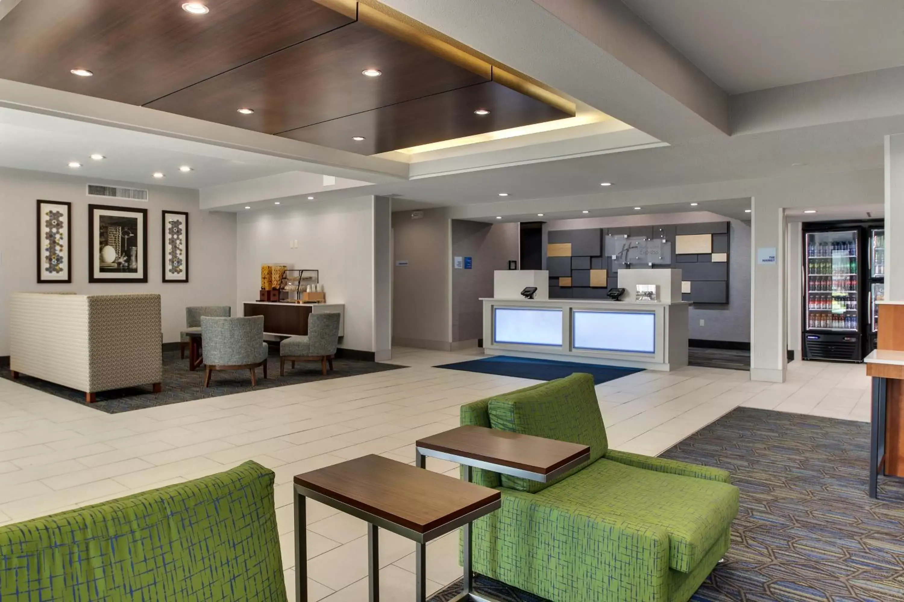 Lobby or reception, Lobby/Reception in Holiday Inn Express Fishkill, an IHG Hotel